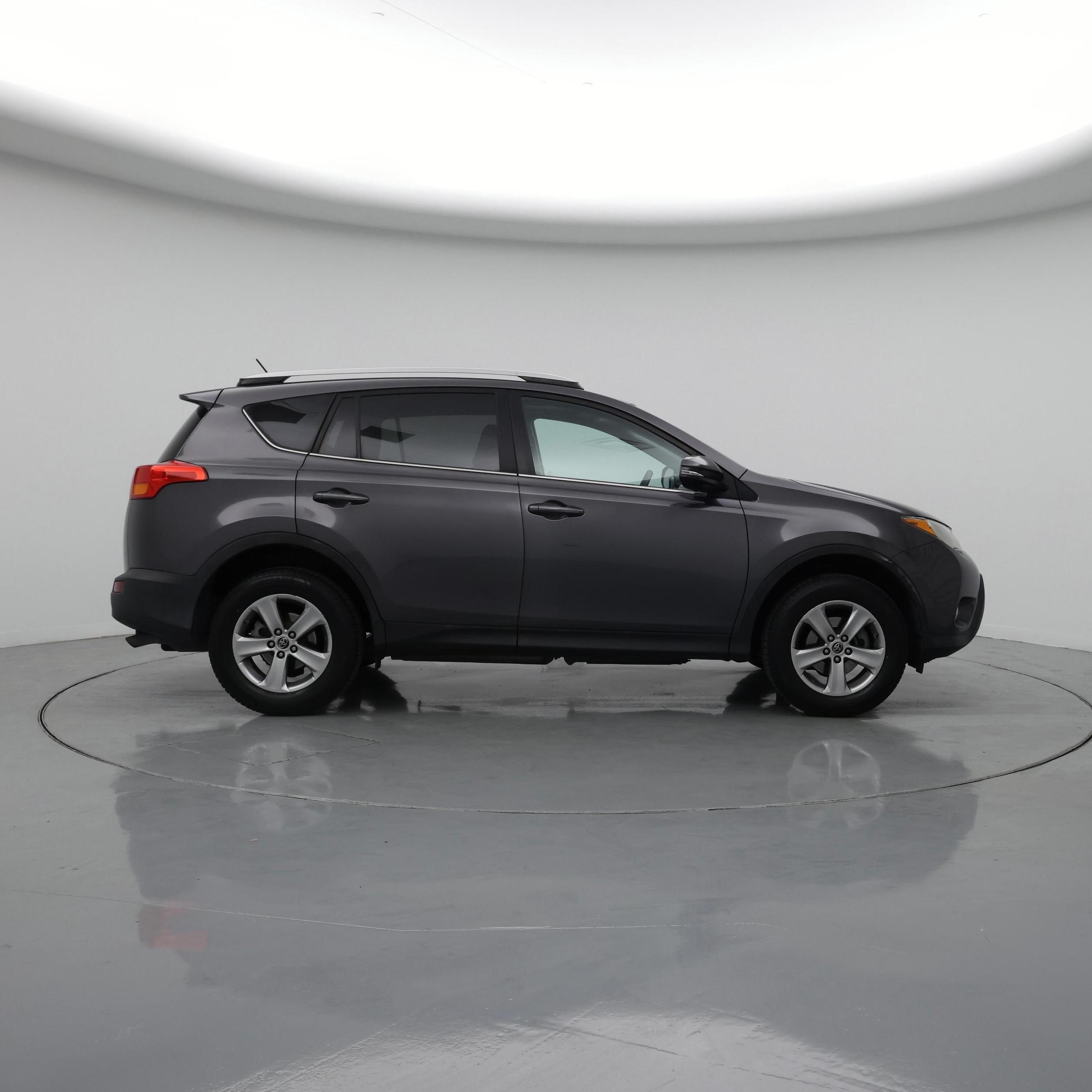 Thumbnail: 2015 Toyota RAV4 - 7