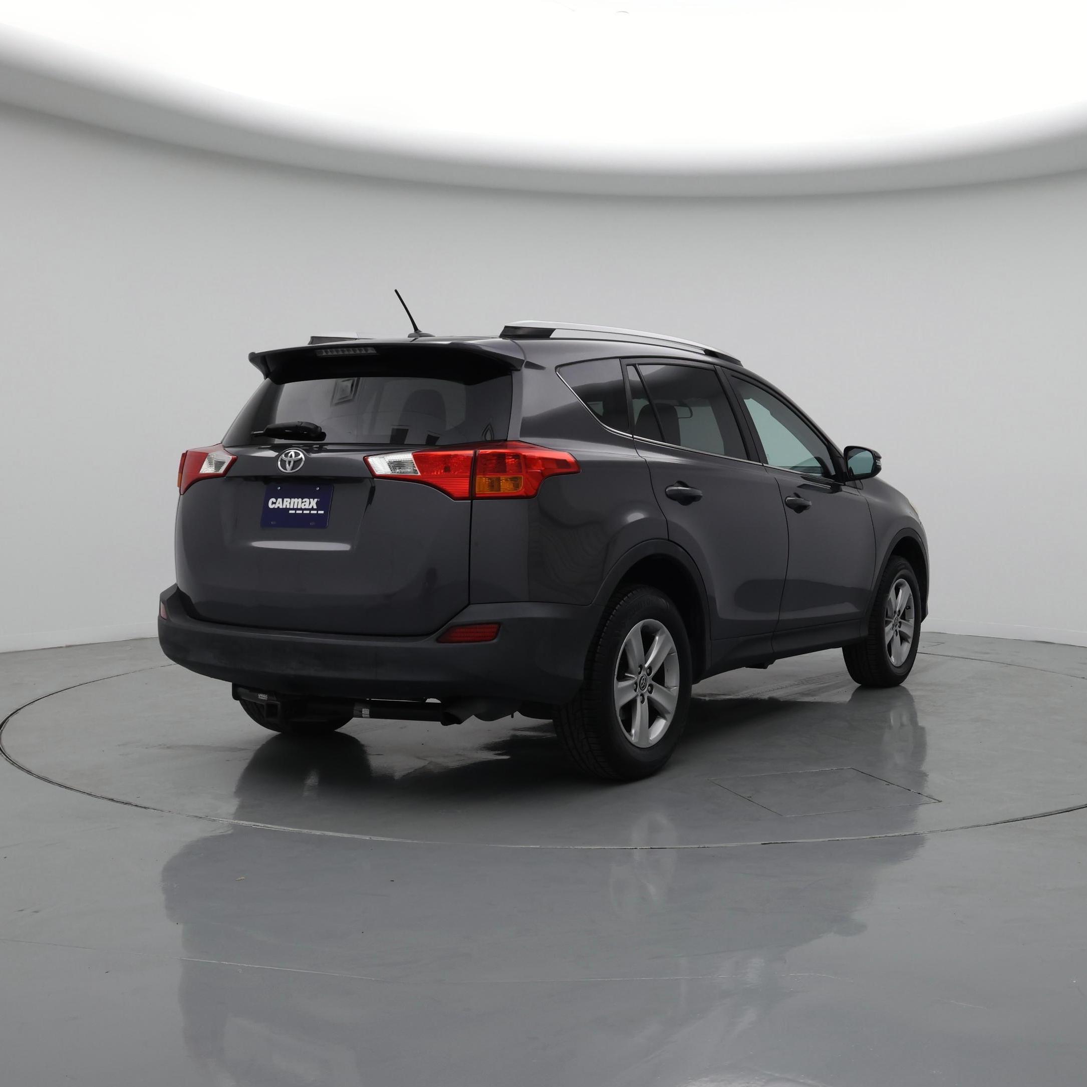 Thumbnail: 2015 Toyota RAV4 - 8