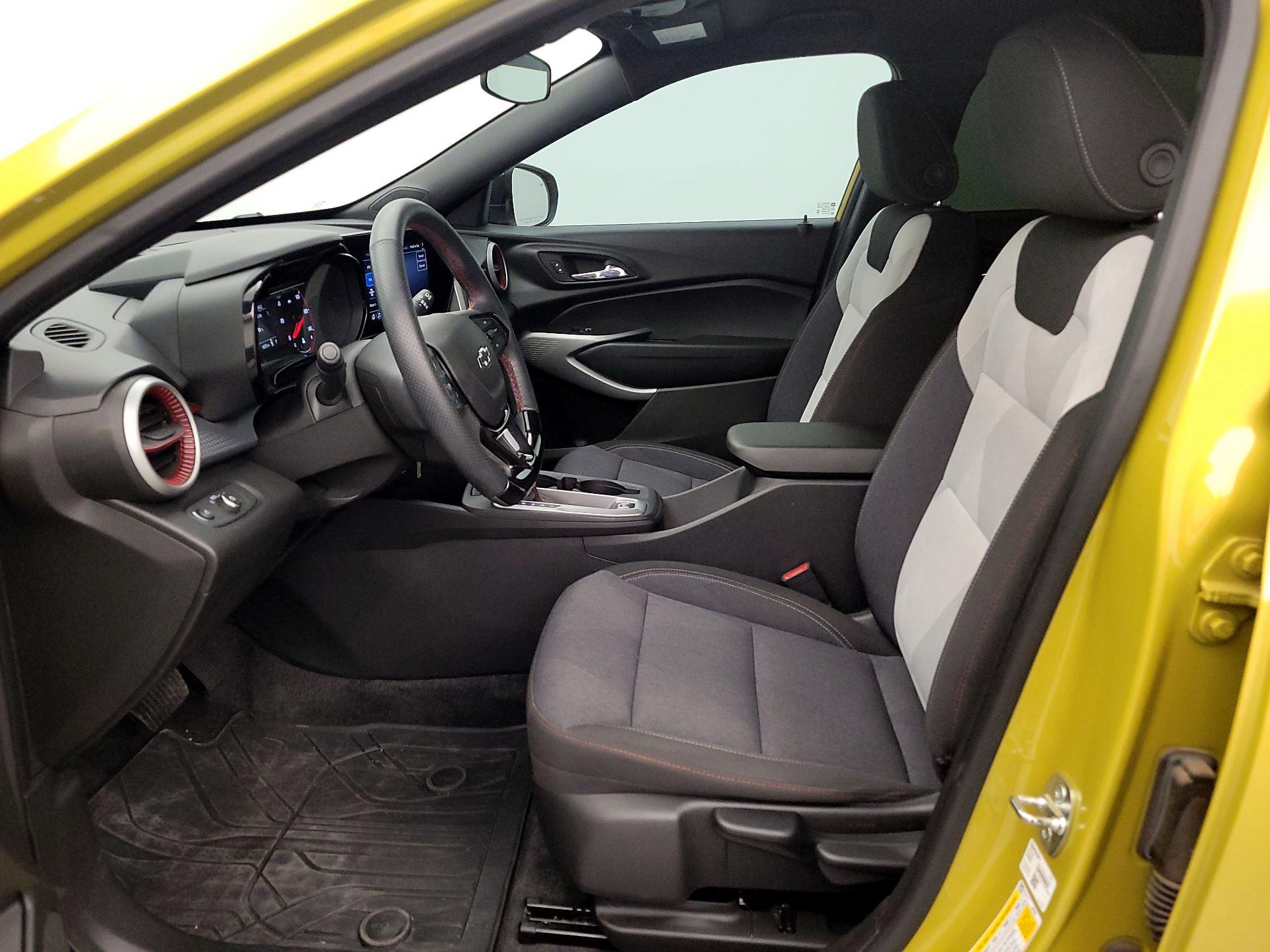 Thumbnail: 2024 Chevrolet Trax - 11