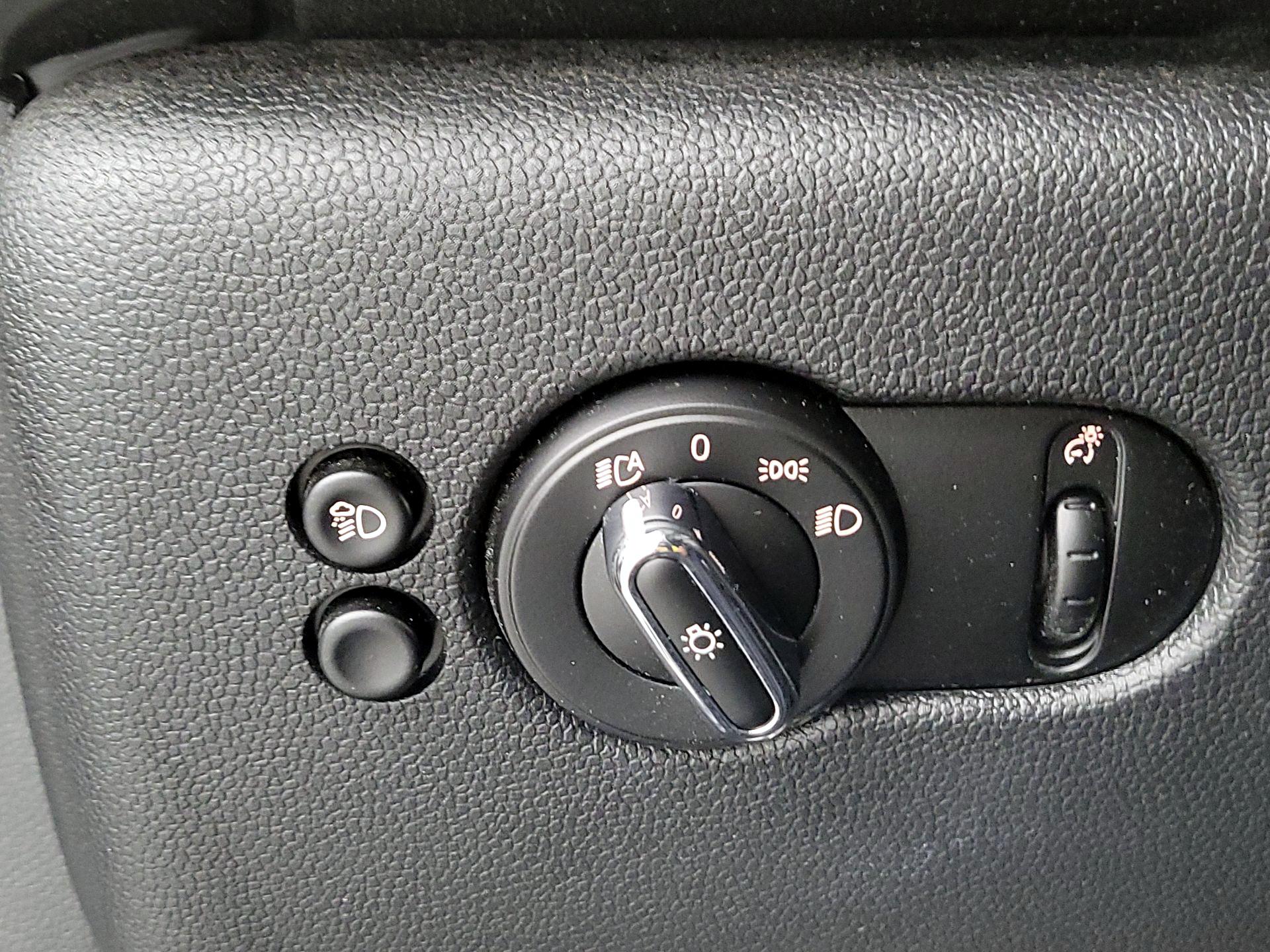 Thumbnail: 2023 MINI Cooper Hardtop - 13