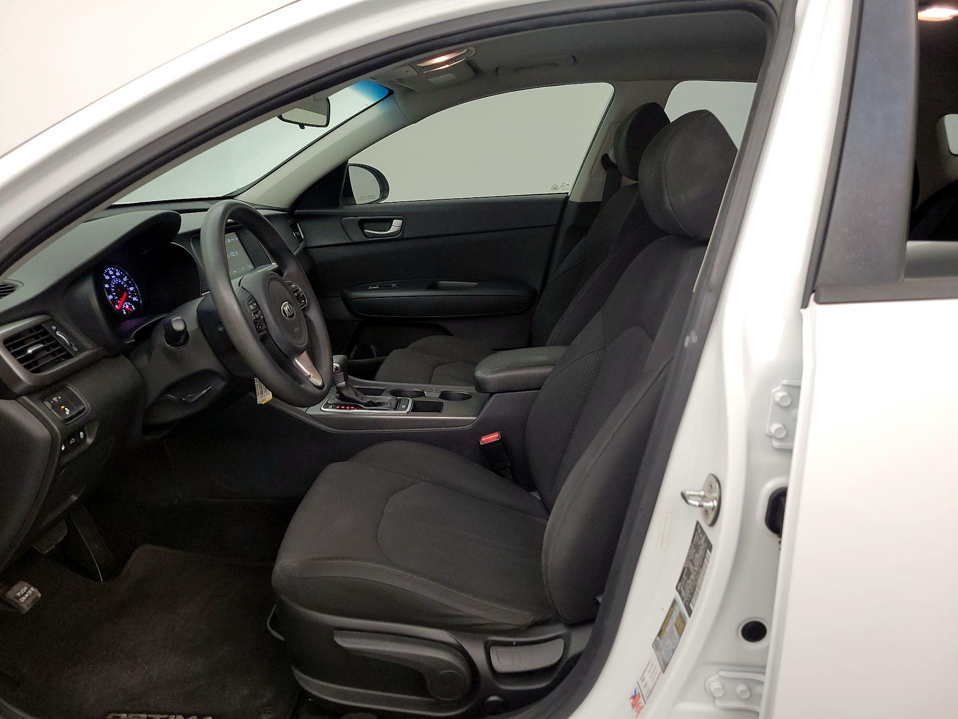 Thumbnail: 2018 Kia Optima - 11