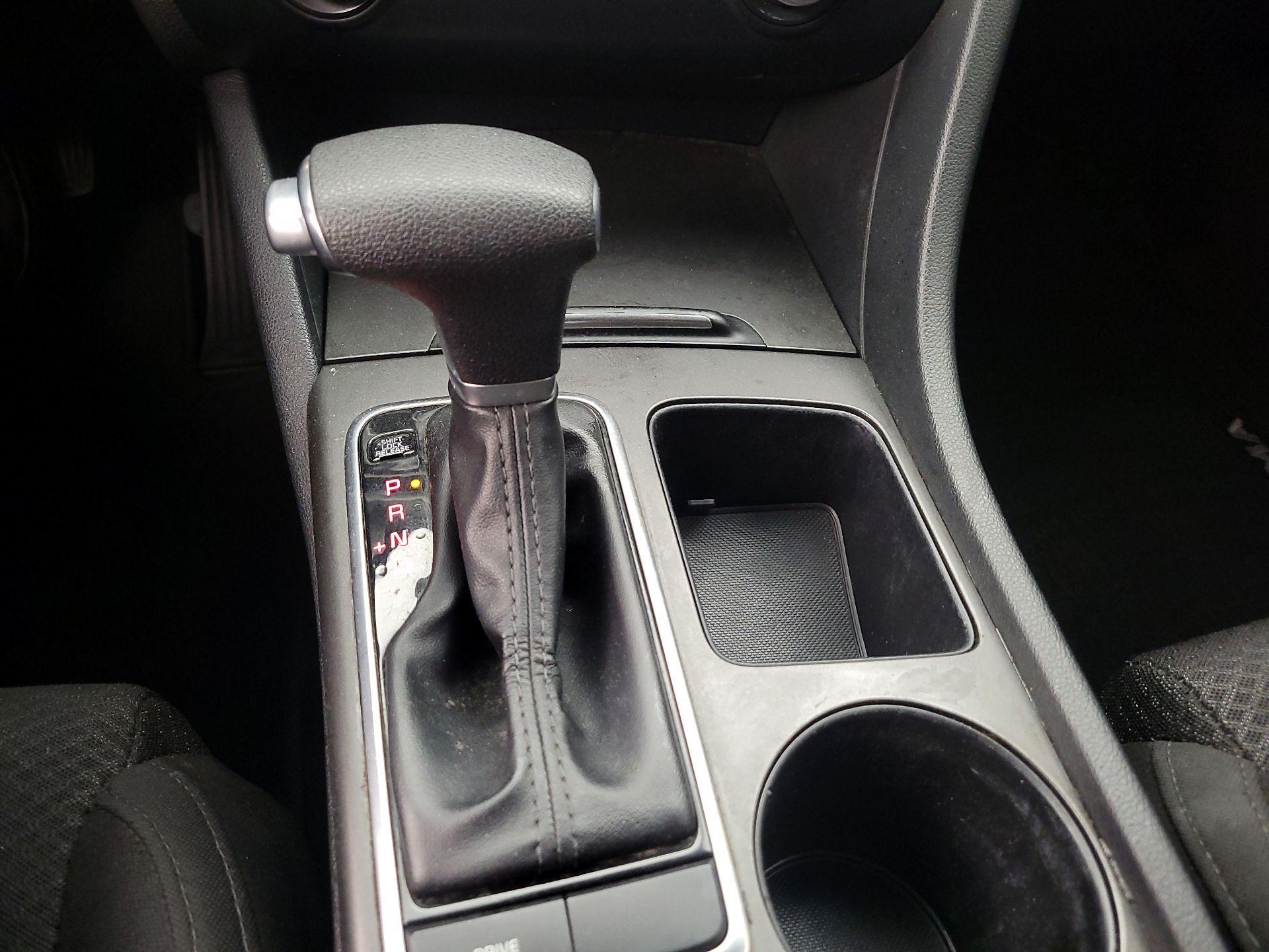 Thumbnail: 2018 Kia Optima - 17