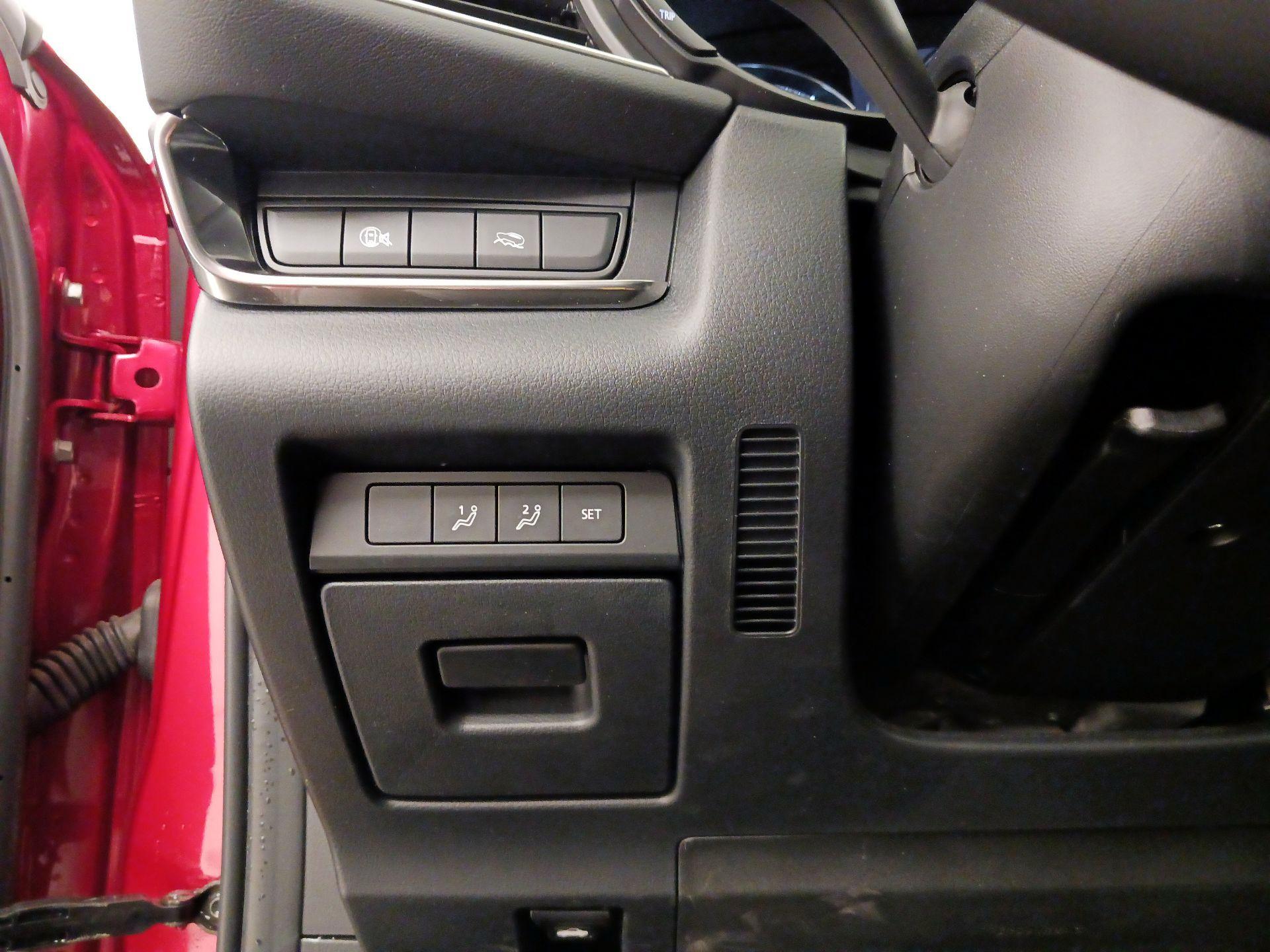 Thumbnail: 2025 Mazda CX-30 - 13