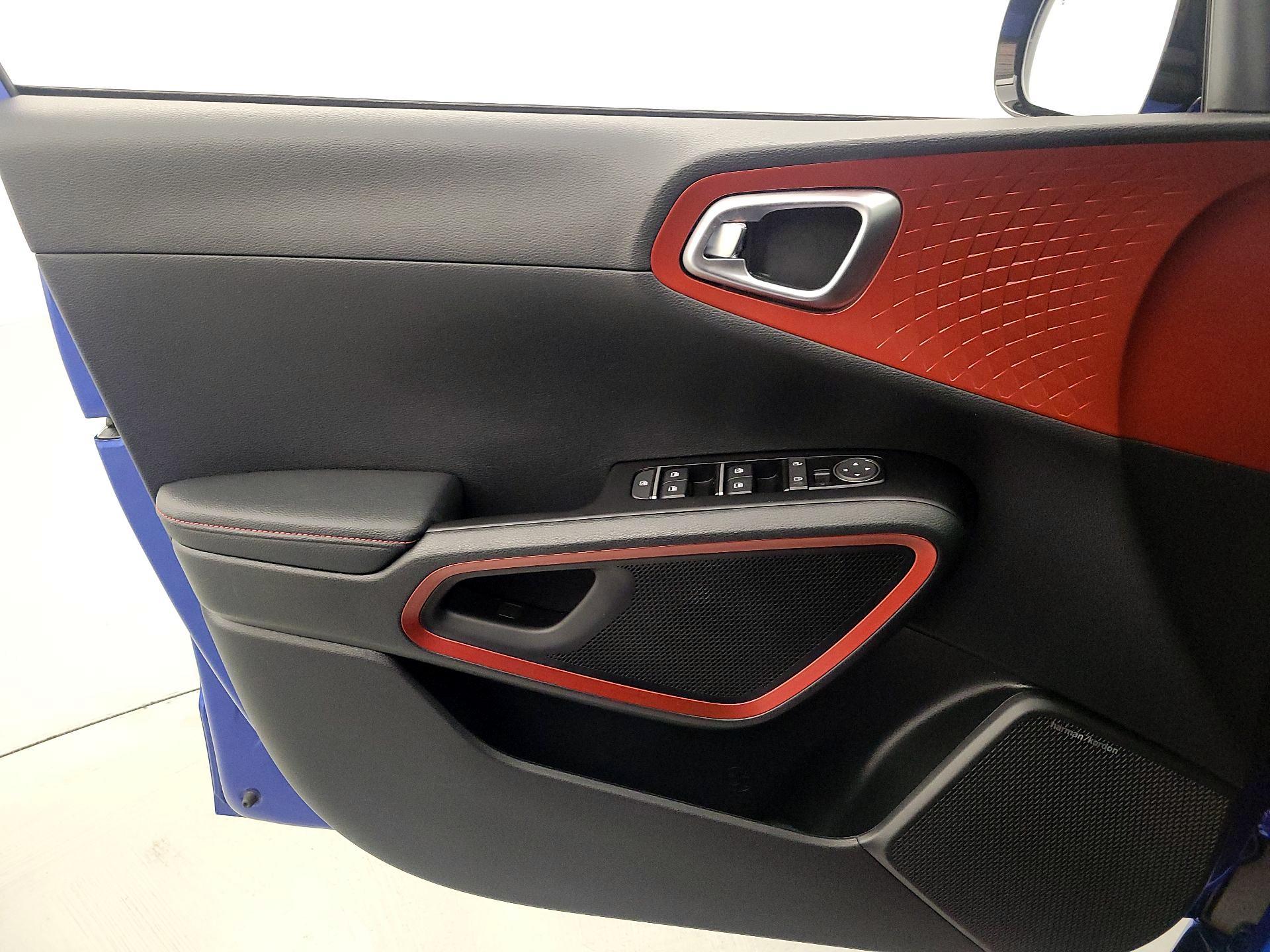 Thumbnail: 2022 Kia Soul - 12