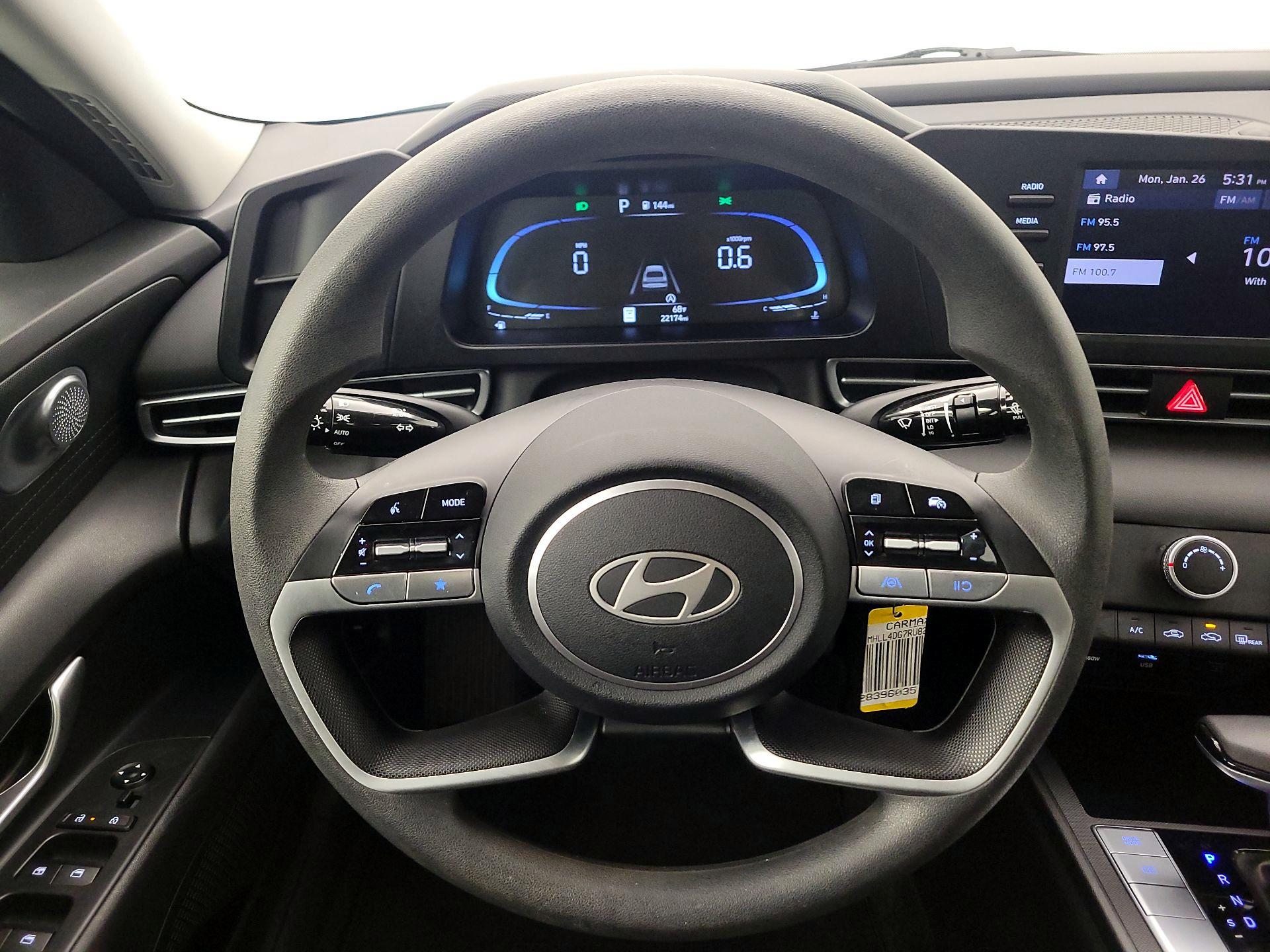 Thumbnail: 2024 Hyundai Elantra - 10