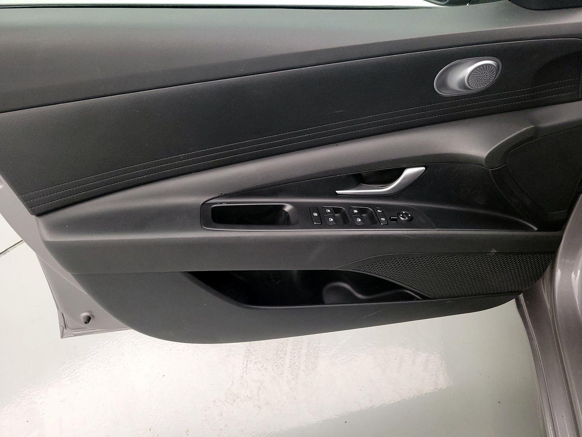 Thumbnail: 2024 Hyundai Elantra - 12