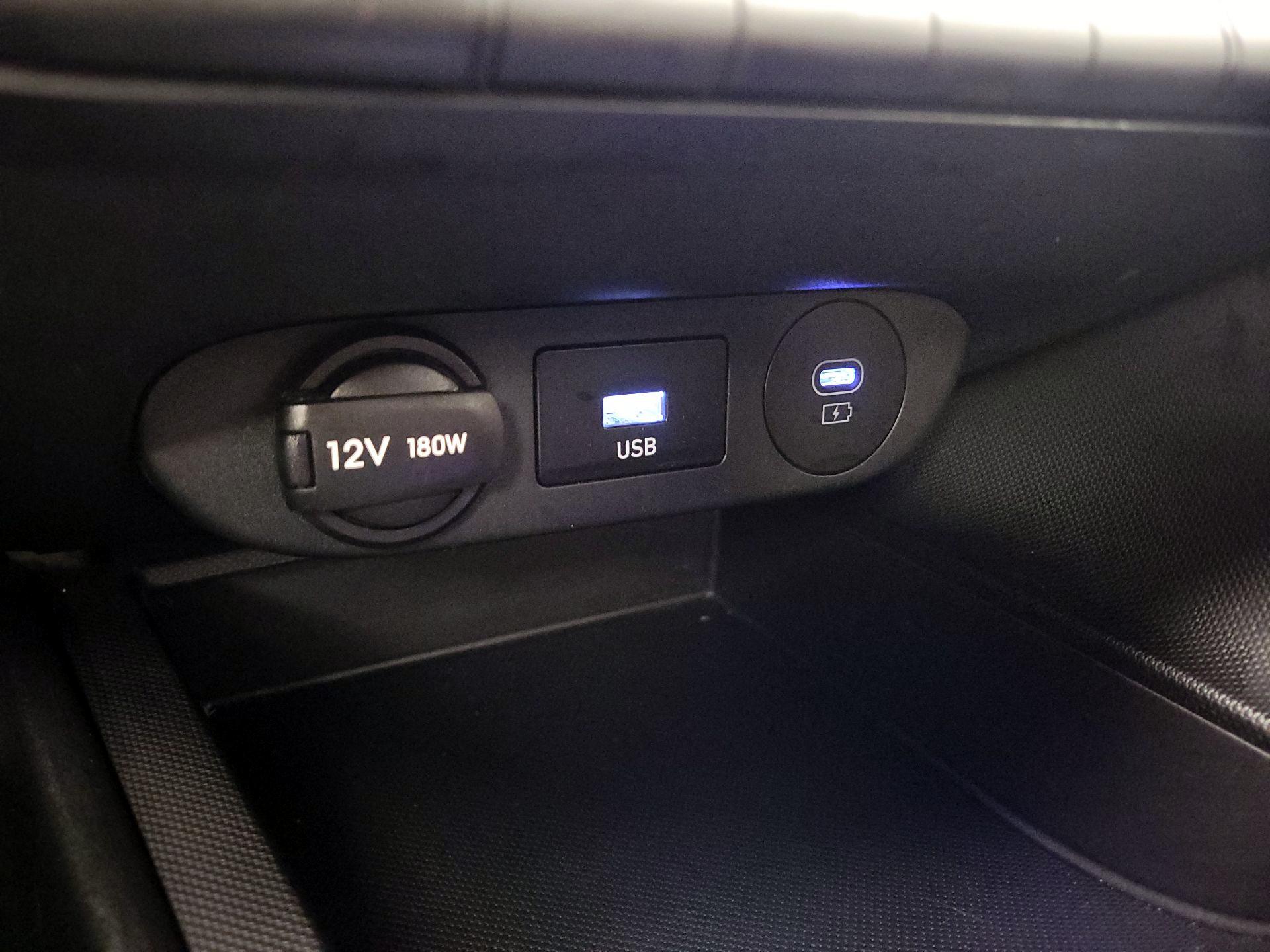 Thumbnail: 2024 Hyundai Elantra - 18