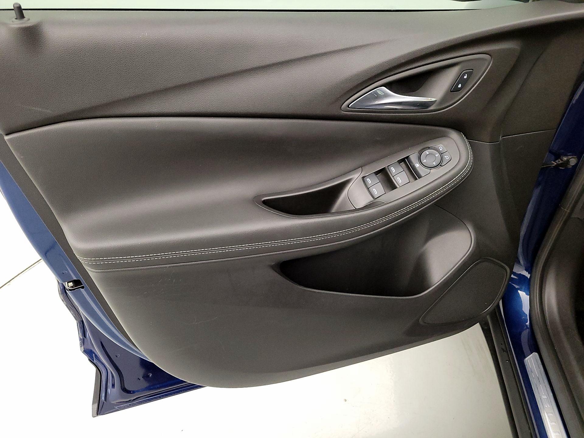 Thumbnail: 2023 Buick Encore GX - 12