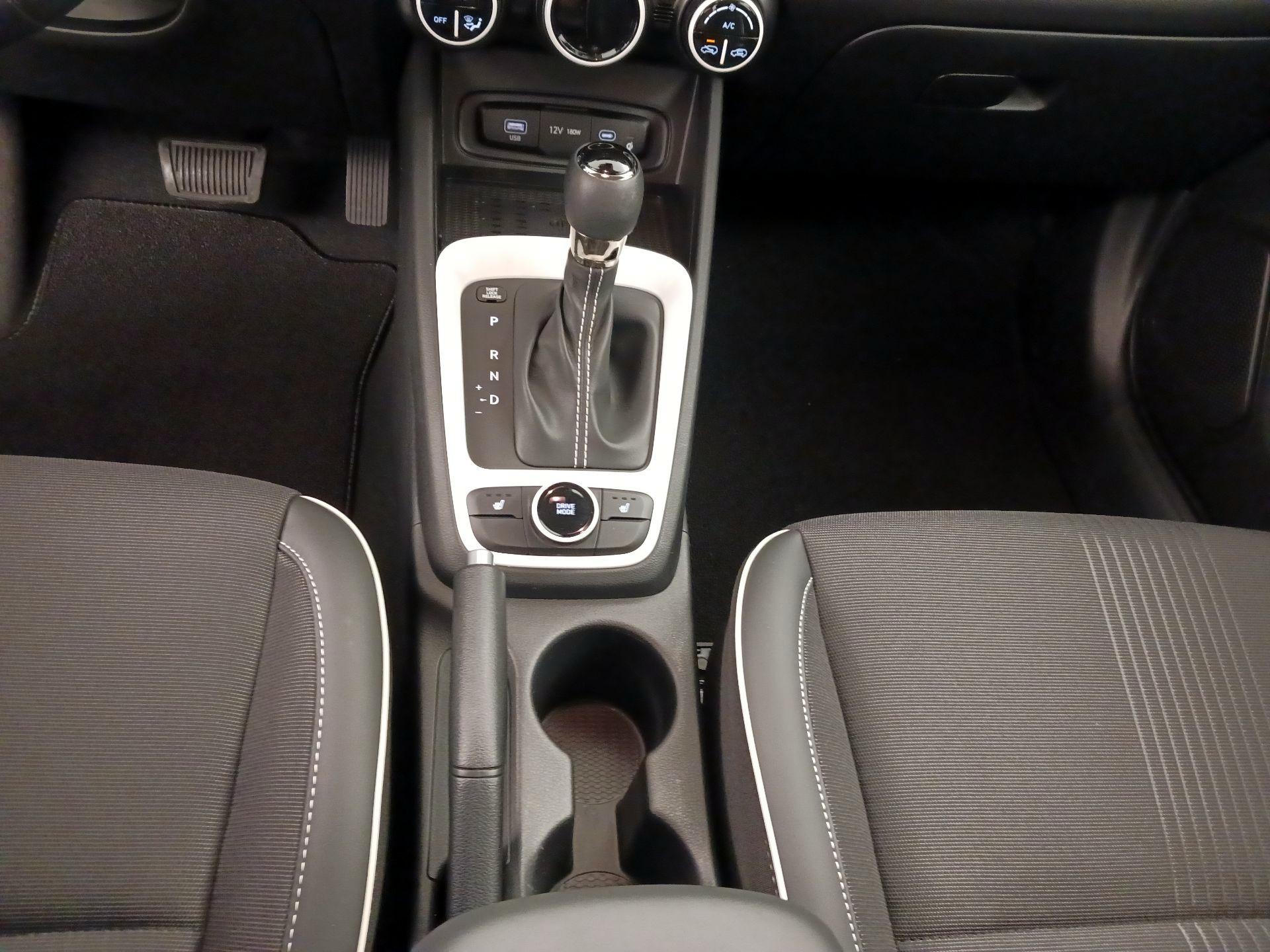 Thumbnail: 2025 Hyundai Venue - 18