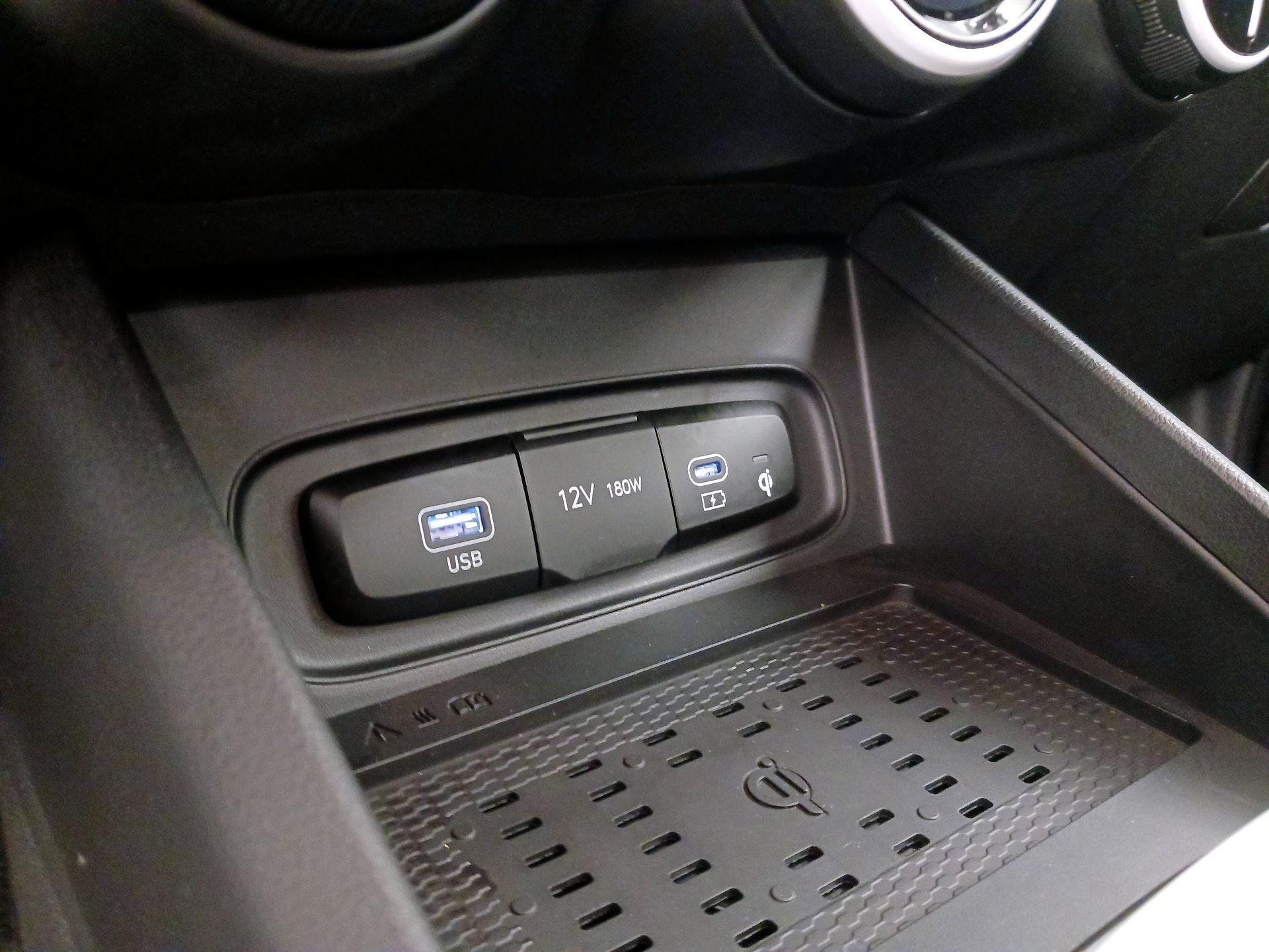 Thumbnail: 2025 Hyundai Venue - 19