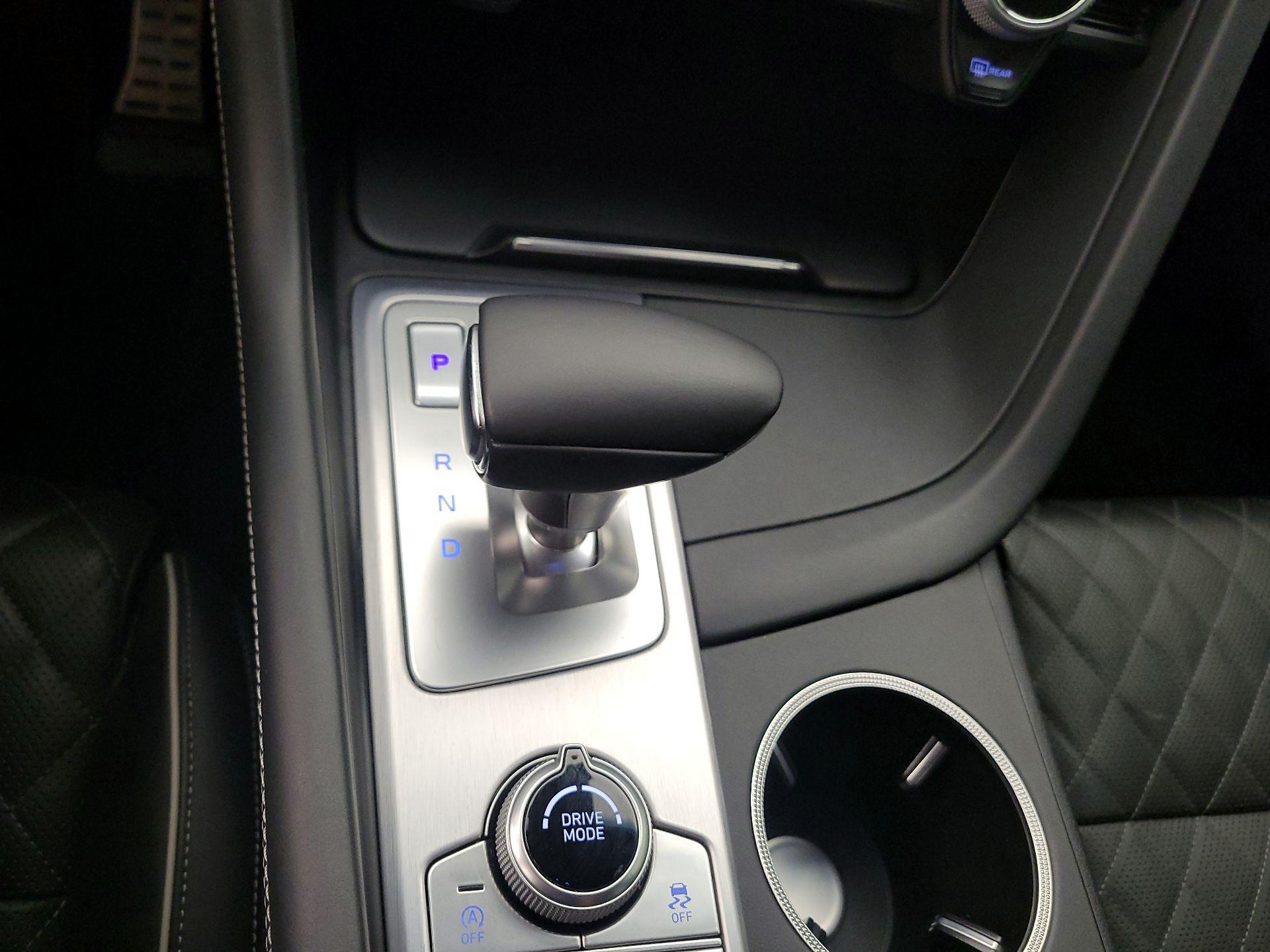 Thumbnail: 2019 Genesis G70 - 18