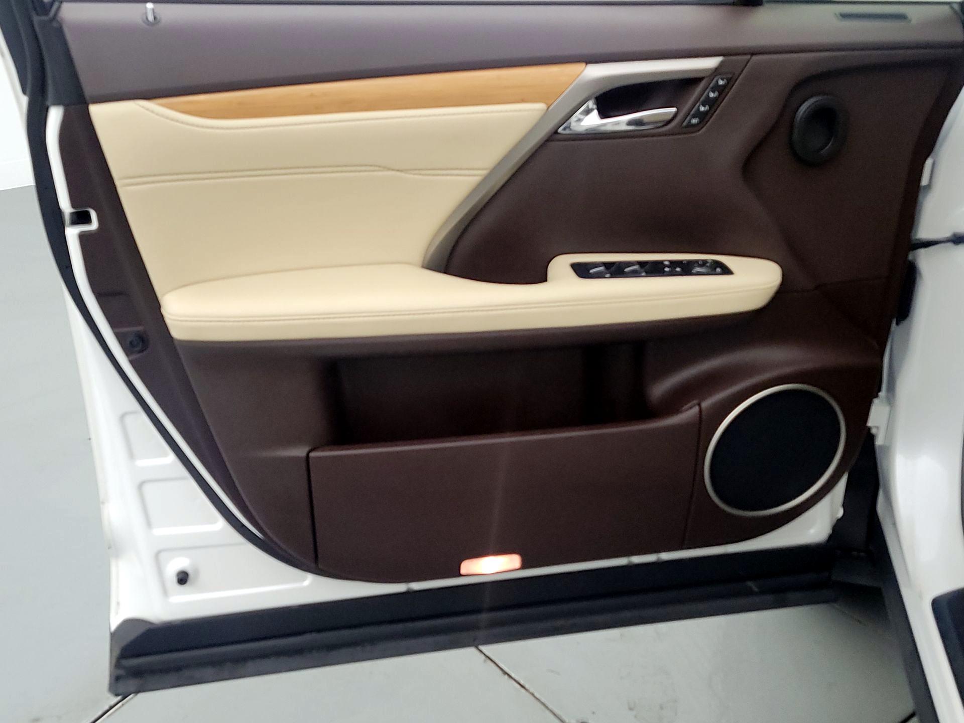 Thumbnail: 2018 Lexus RX - 12