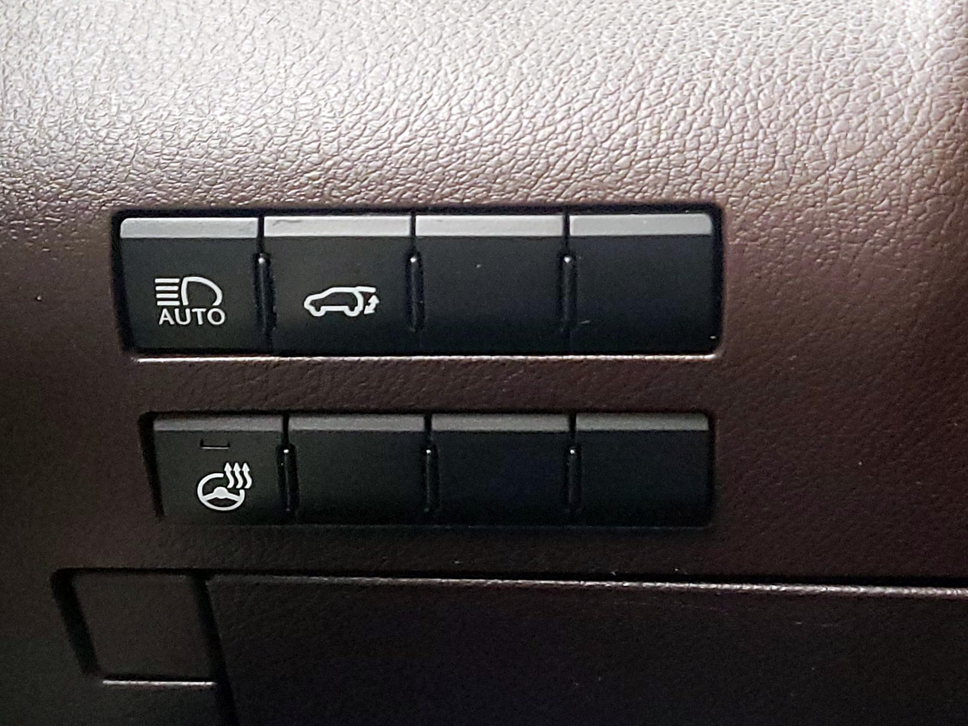 Thumbnail: 2018 Lexus RX - 13