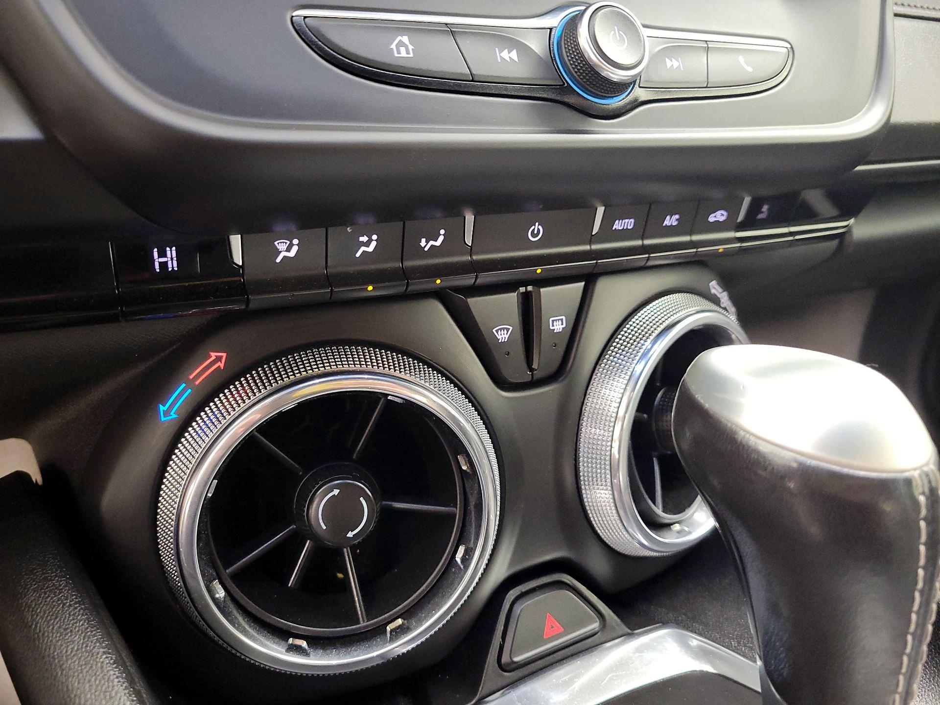 Thumbnail: 2020 Chevrolet Camaro - 15