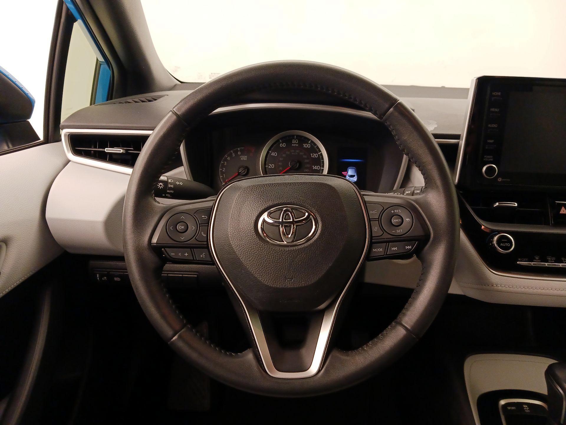 Thumbnail: 2022 Toyota Corolla - 10