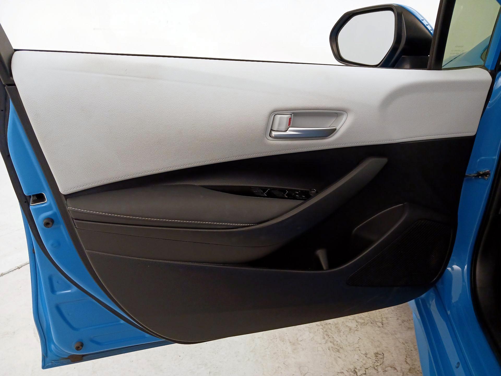 Thumbnail: 2022 Toyota Corolla - 12