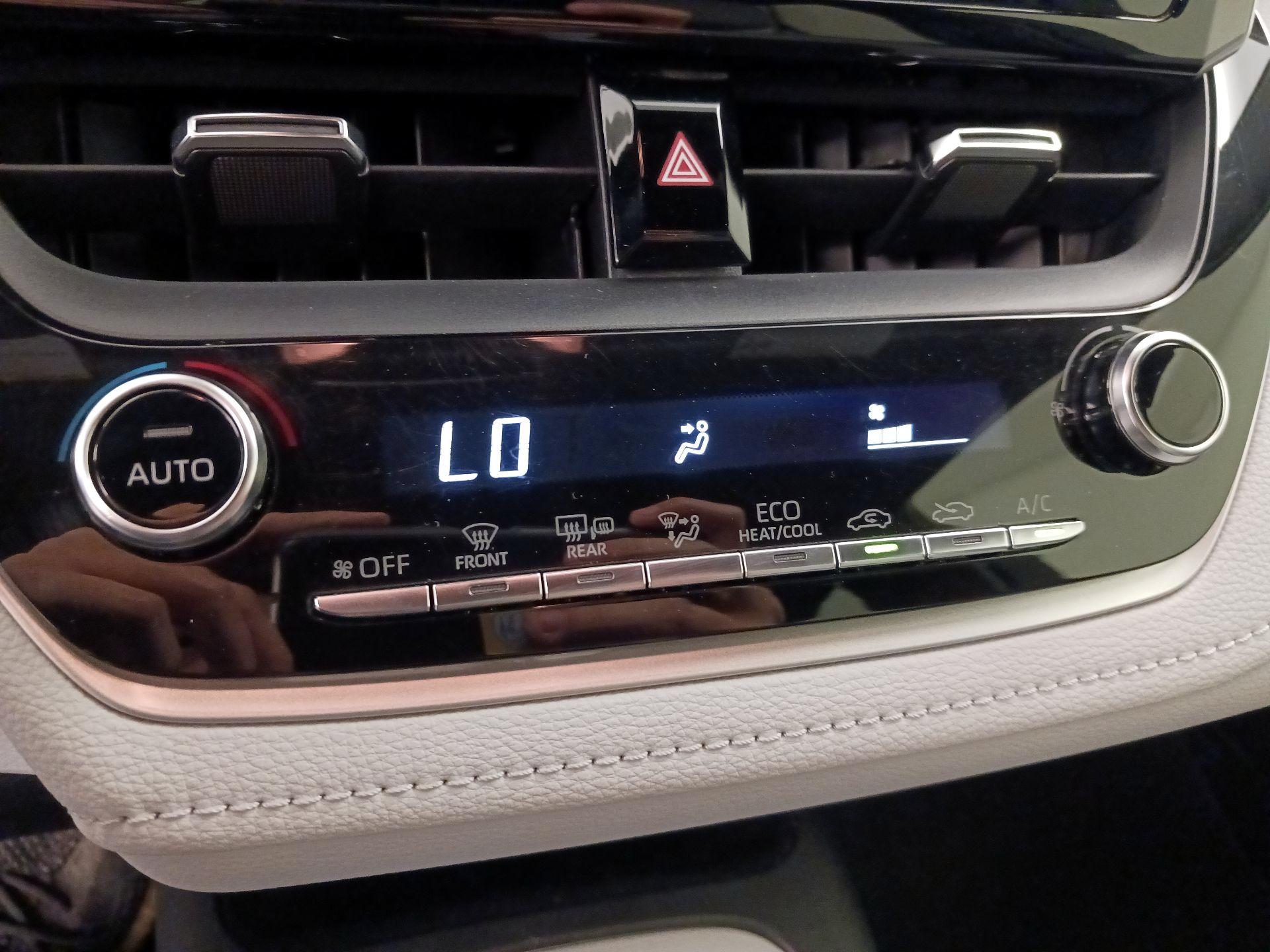 Thumbnail: 2022 Toyota Corolla - 16