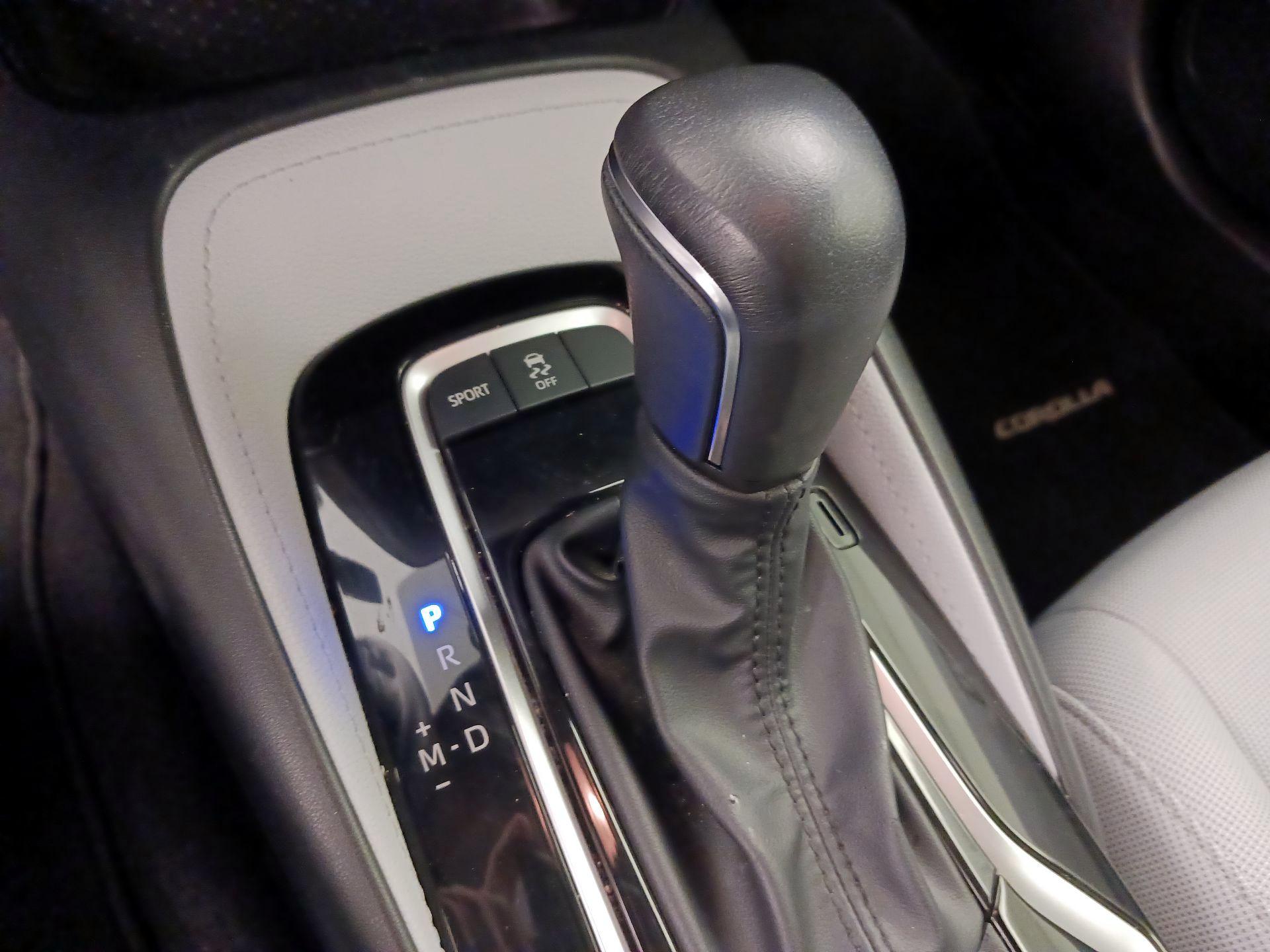 Thumbnail: 2022 Toyota Corolla - 17