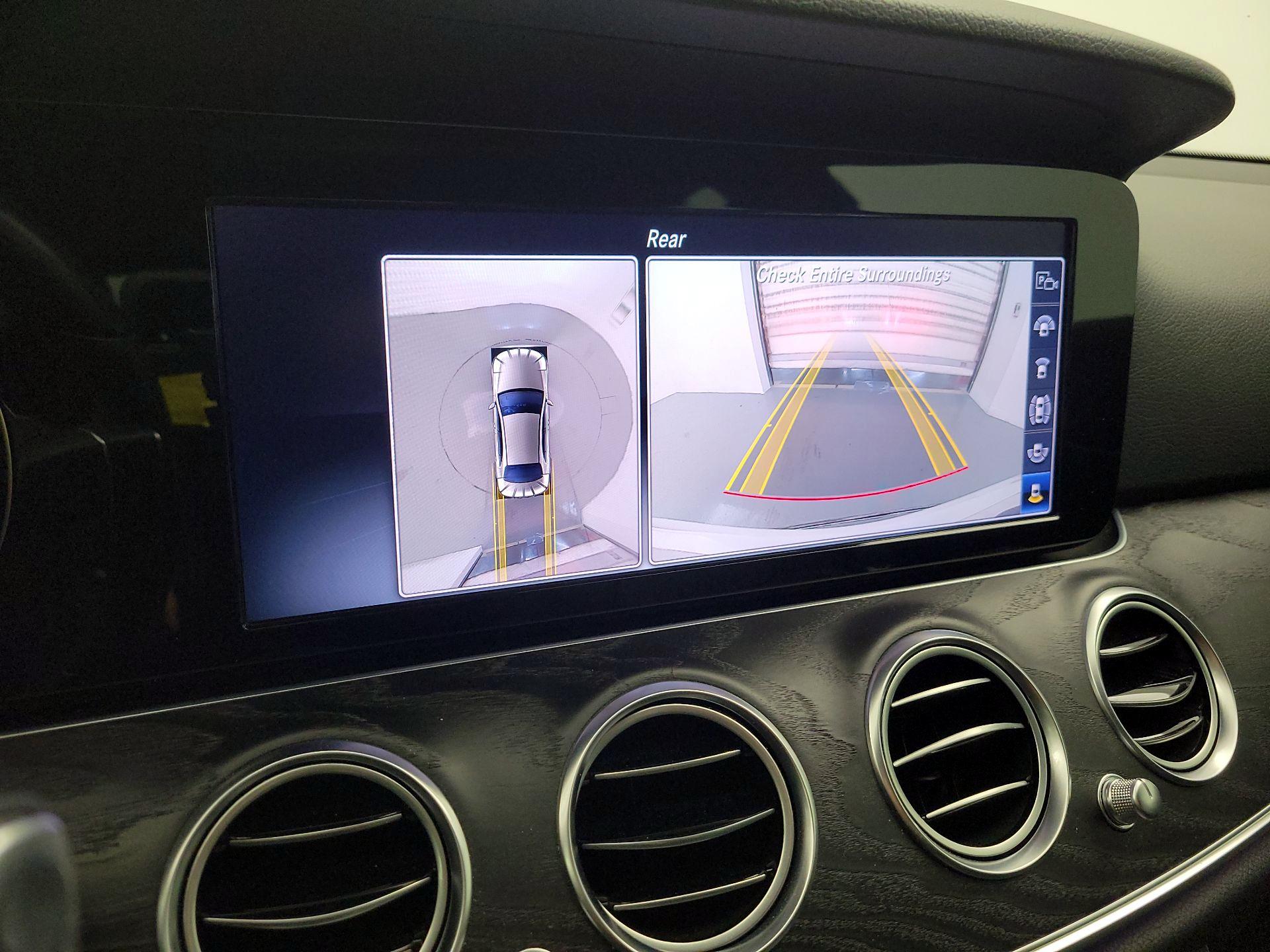 Thumbnail: 2019 Mercedes-Benz E-Class - 15