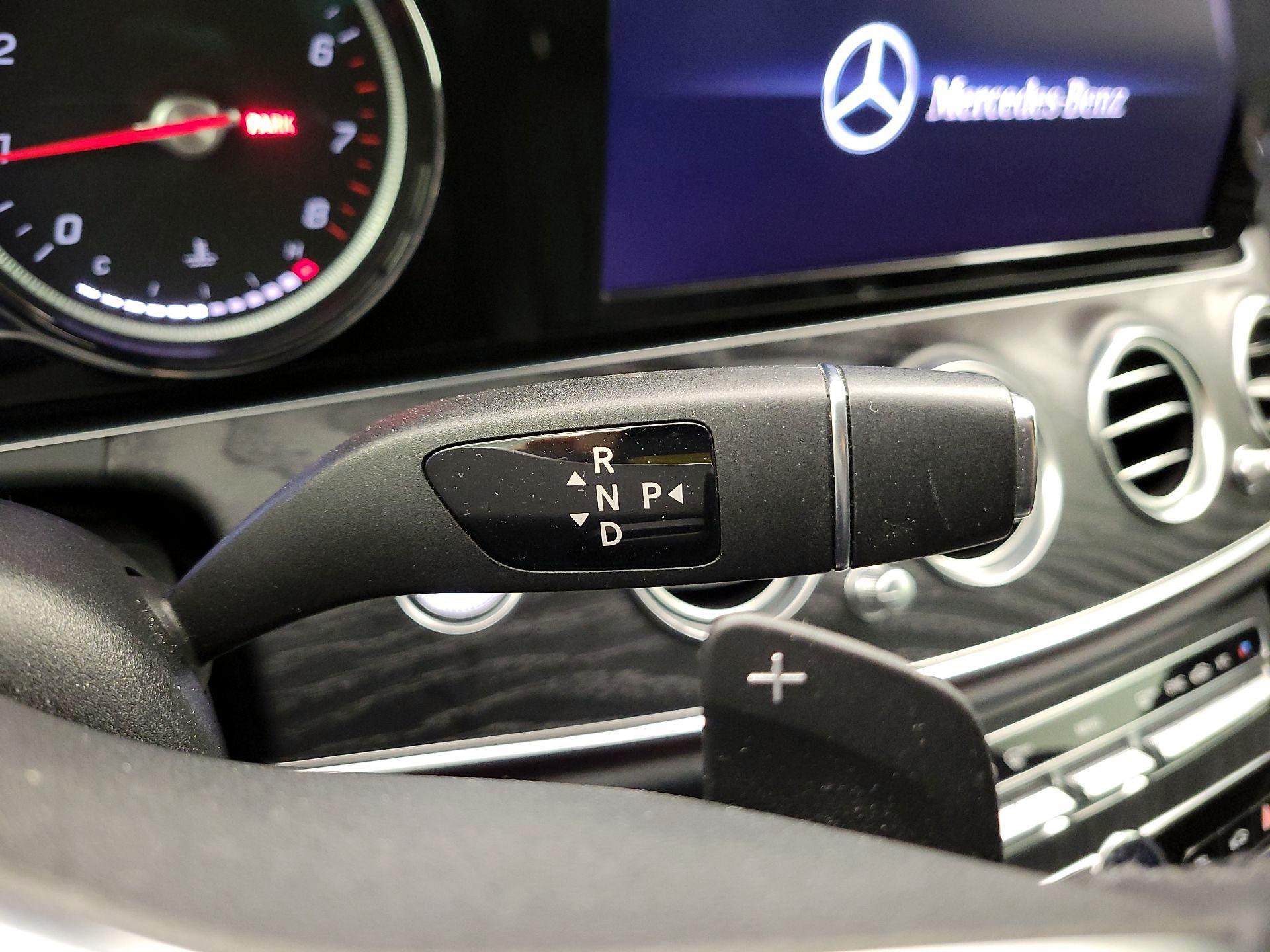 Thumbnail: 2019 Mercedes-Benz E-Class - 18