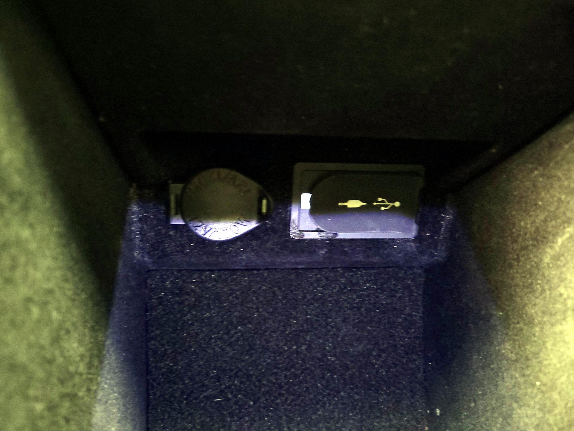 Thumbnail: 2017 Lexus ES - 19