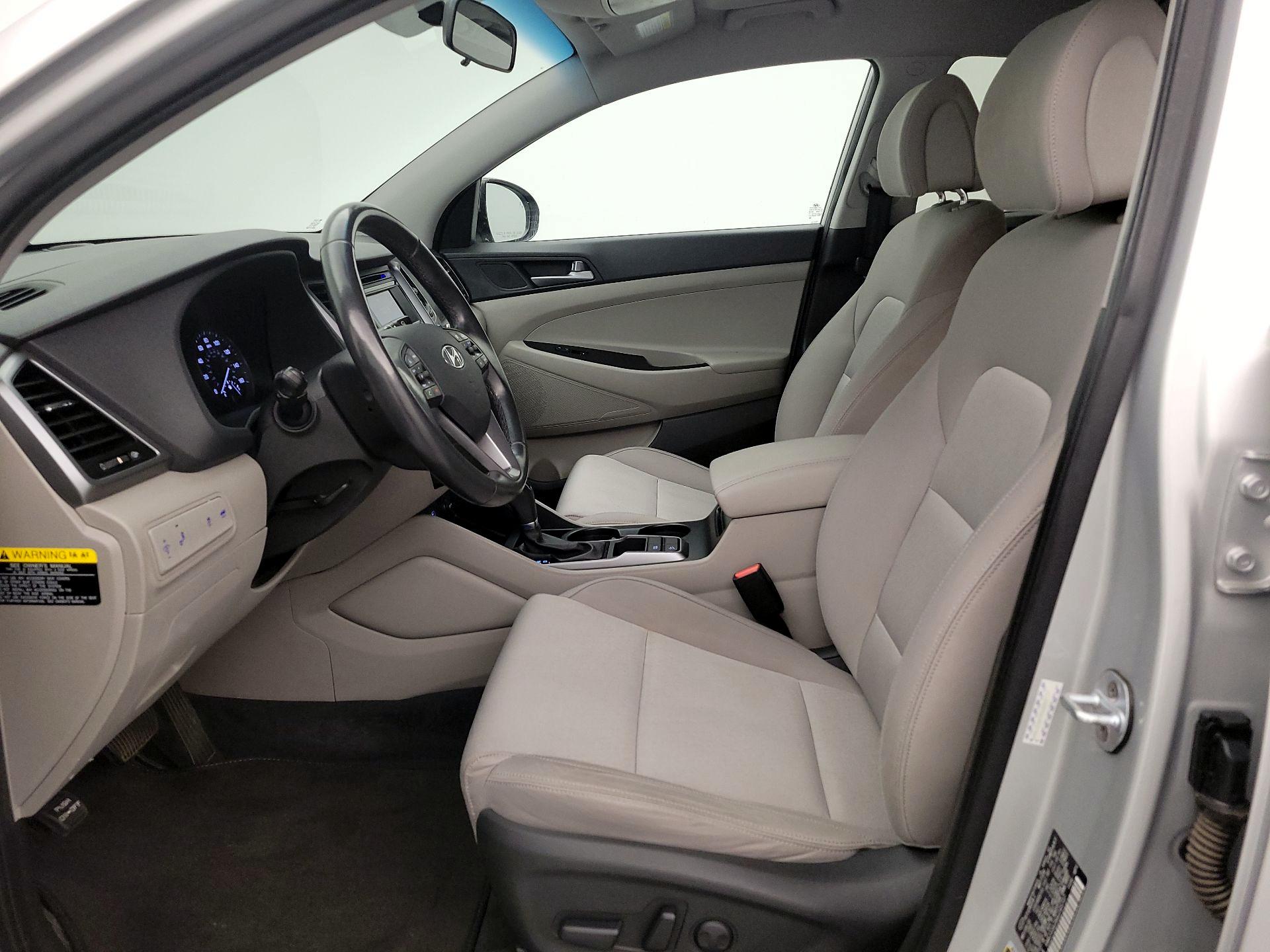 Thumbnail: 2016 Hyundai Tucson - 11