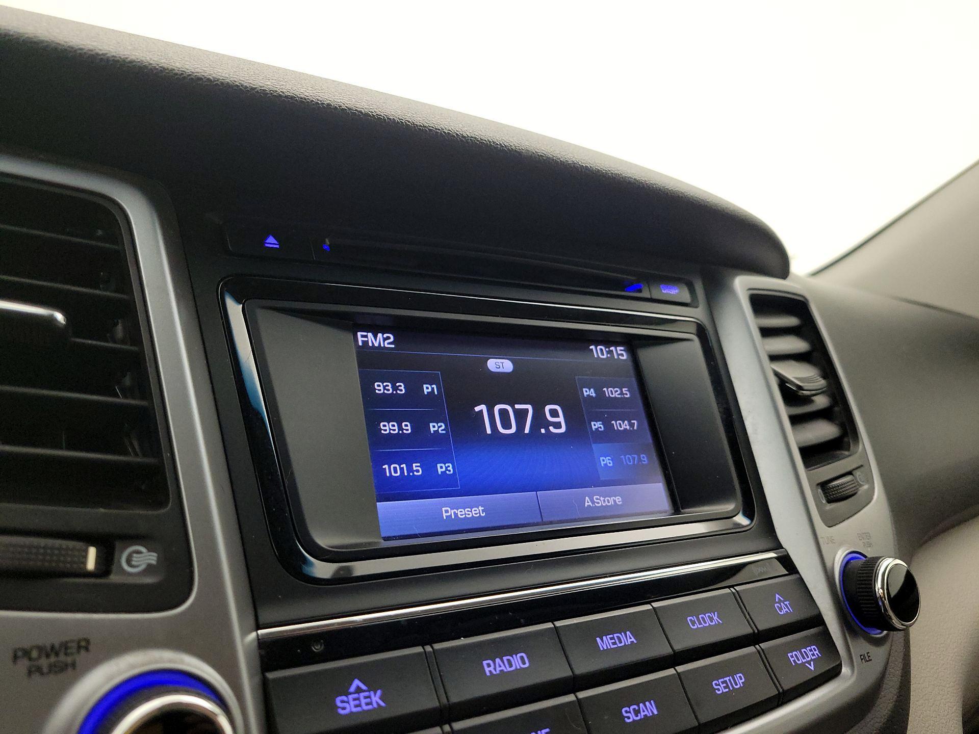 Thumbnail: 2016 Hyundai Tucson - 15