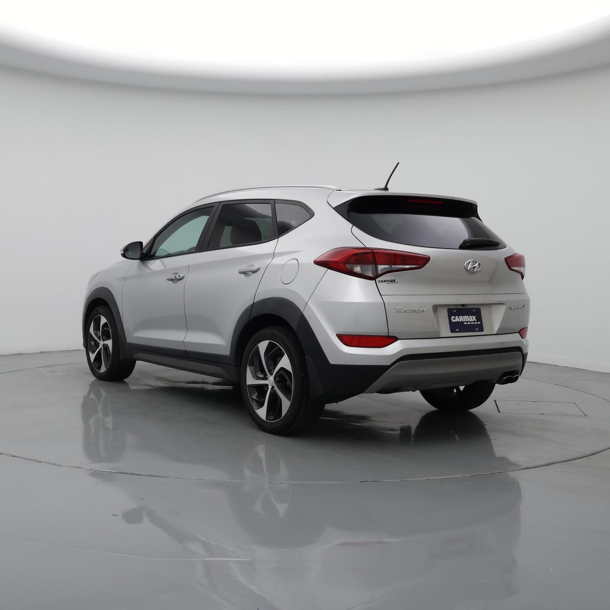 Thumbnail: 2016 Hyundai Tucson - 2