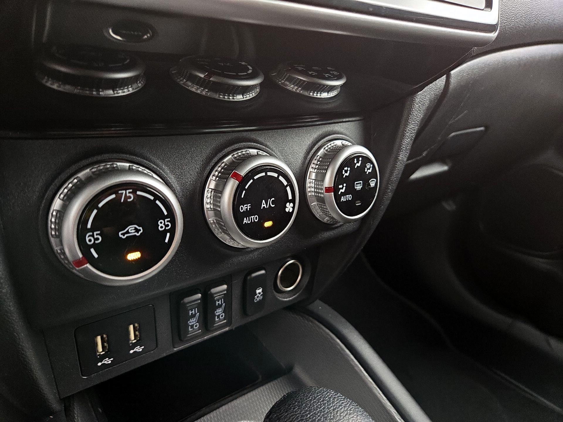 Thumbnail: 2024 Mitsubishi Outlander Sport - 16