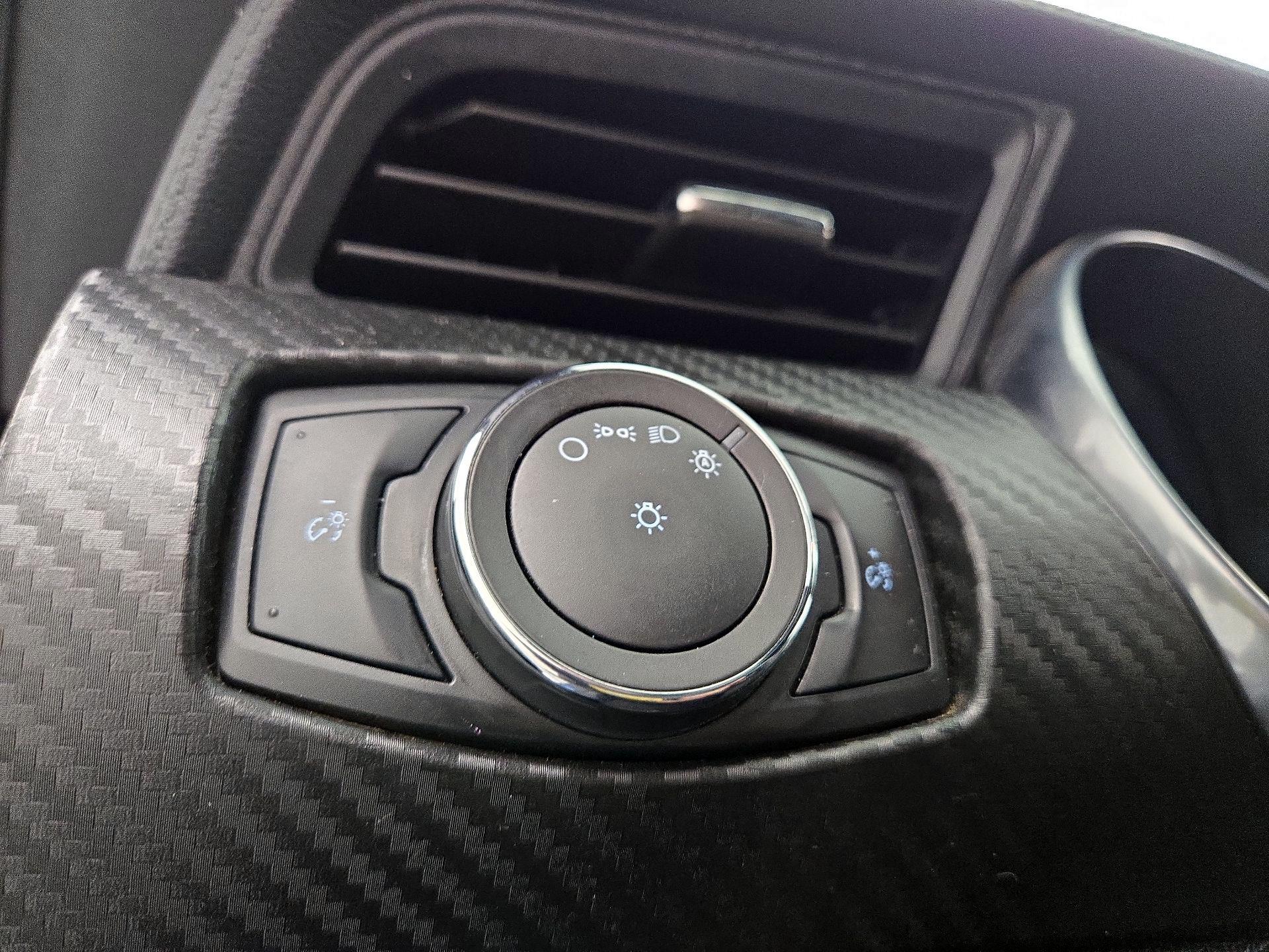 Thumbnail: 2022 Ford Mustang - 13