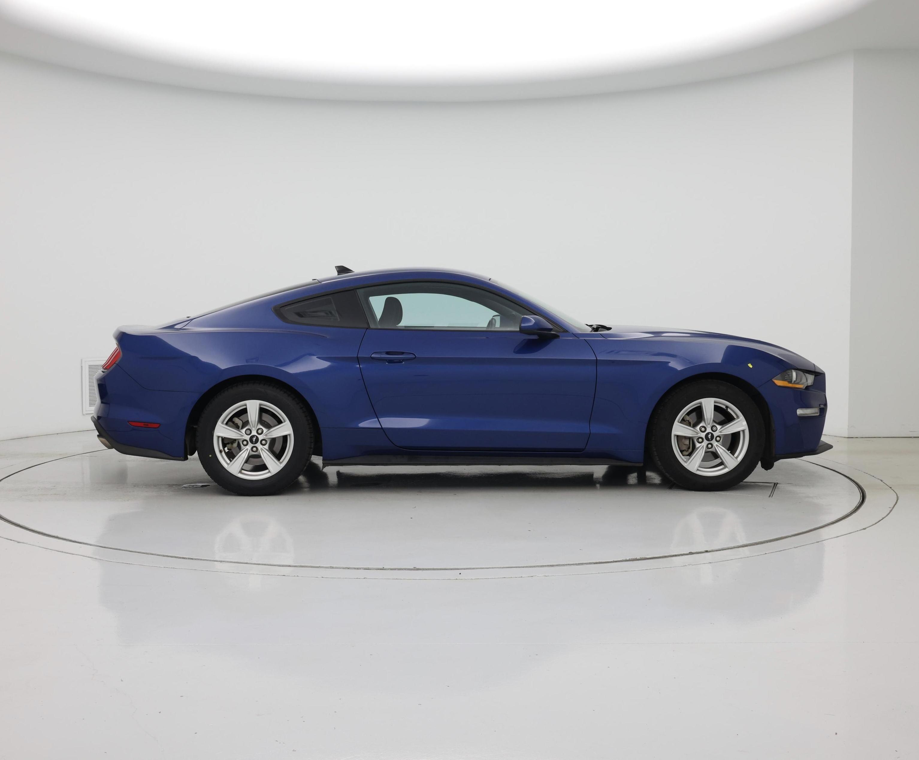 Thumbnail: 2022 Ford Mustang - 7