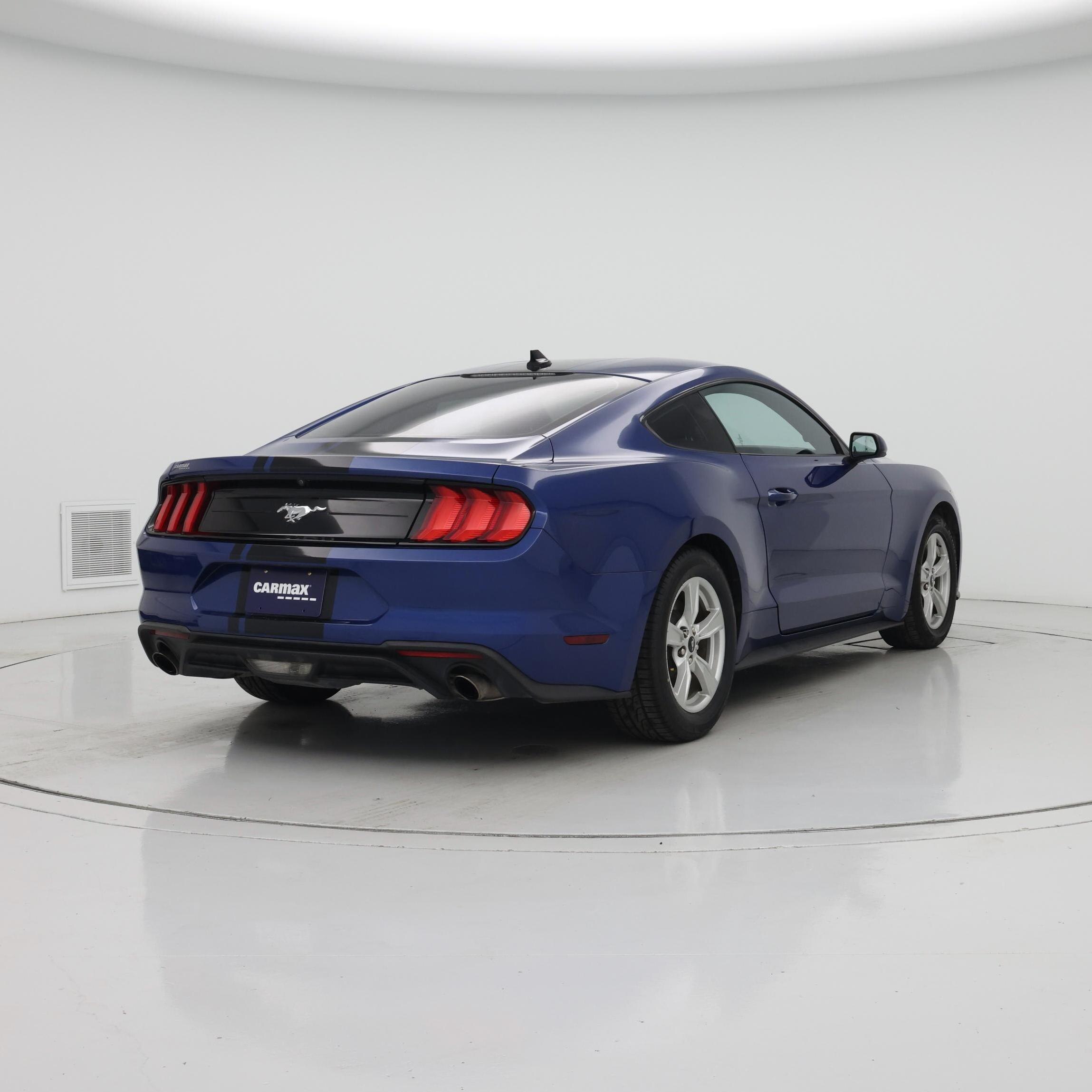 Thumbnail: 2022 Ford Mustang - 8