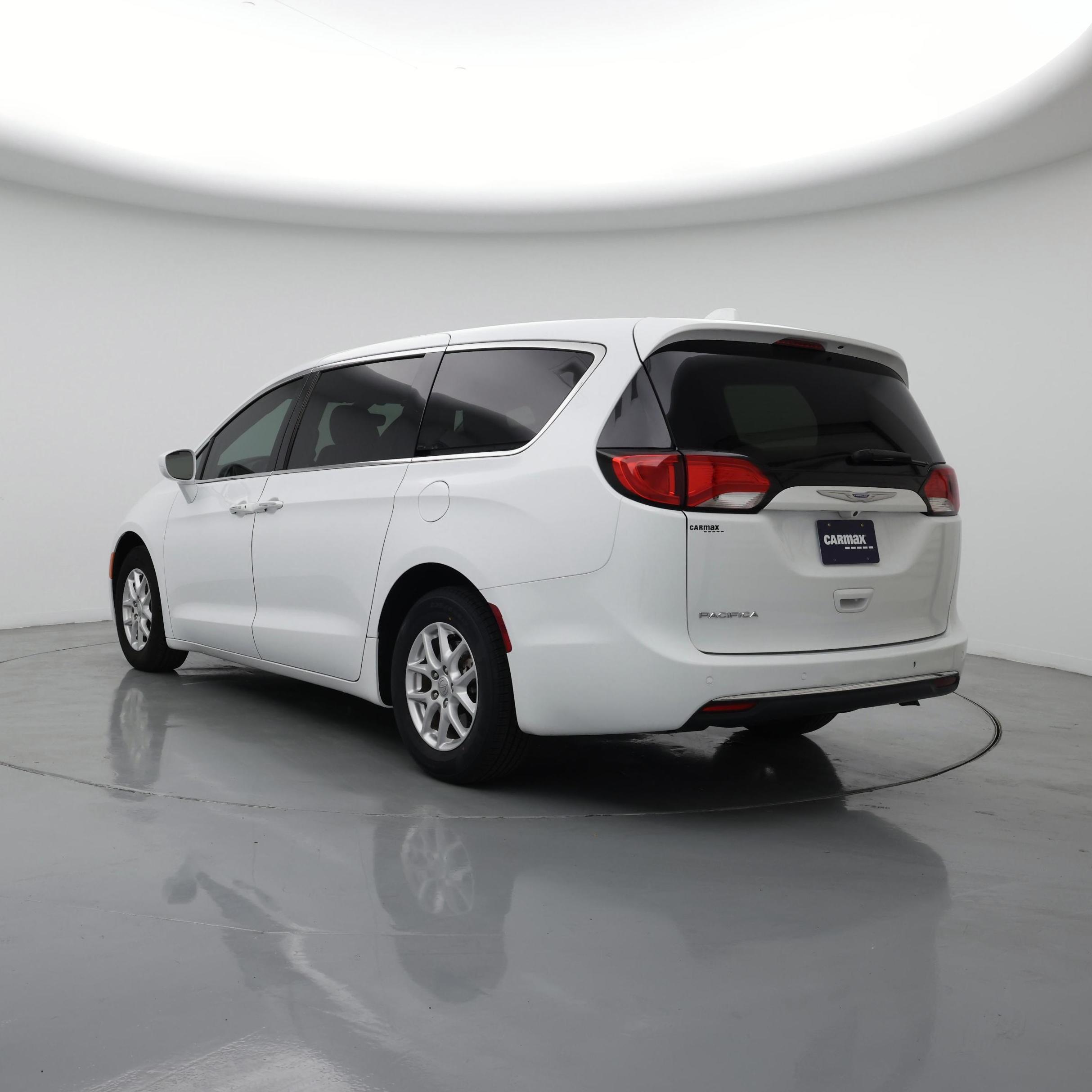 Thumbnail: 2020 Chrysler Pacifica - 2