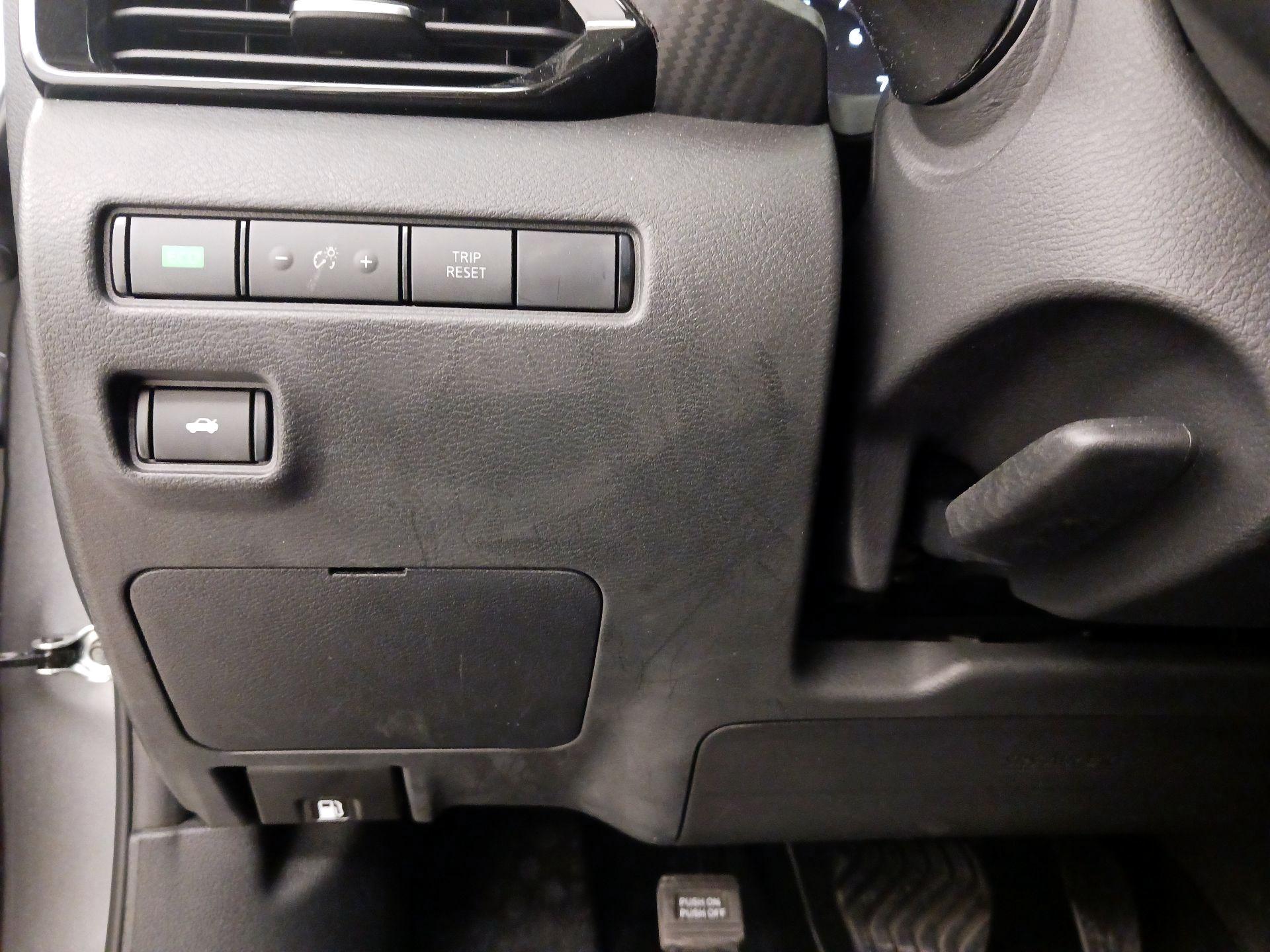 Thumbnail: 2023 Nissan Sentra - 13