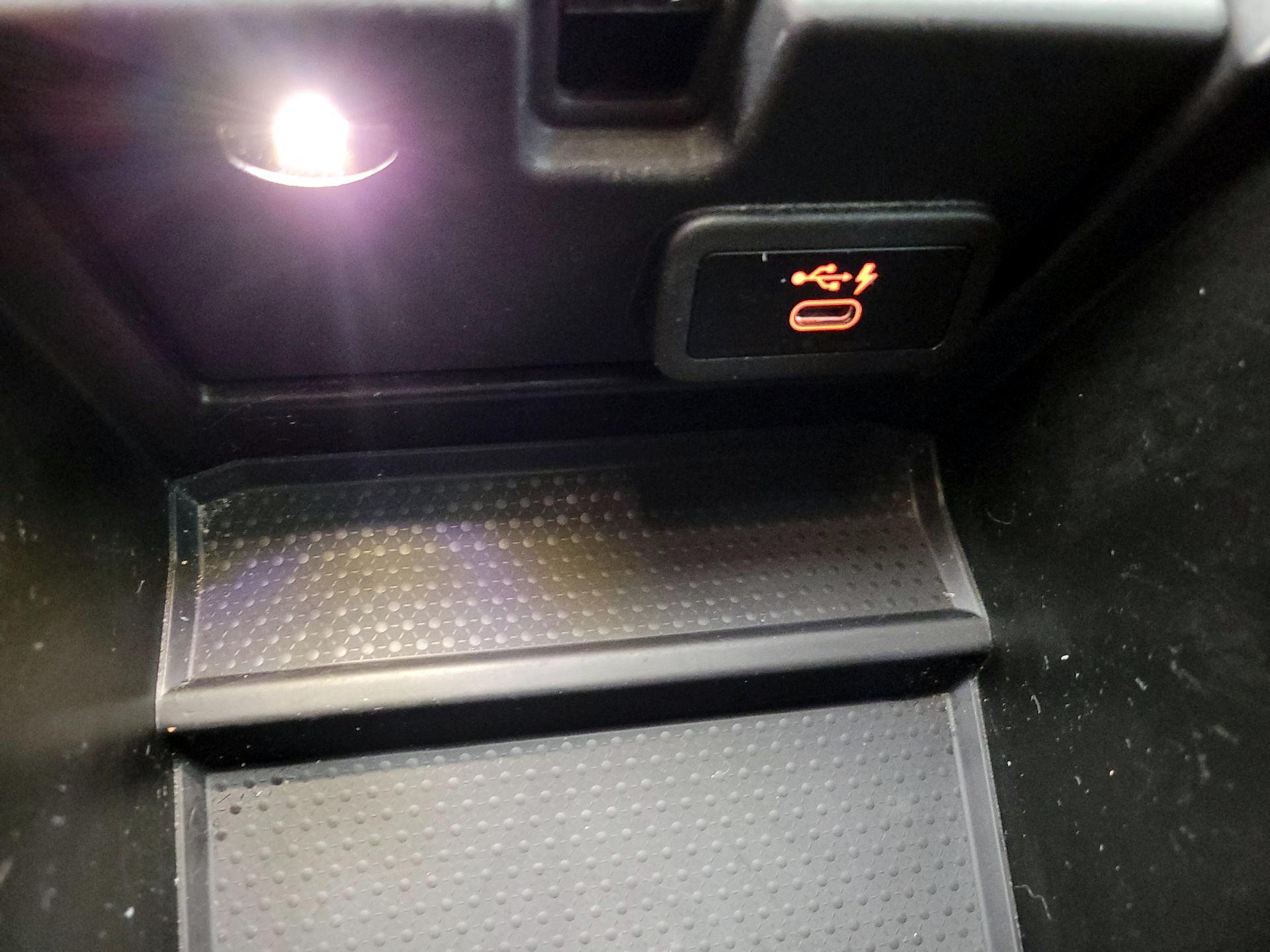 Thumbnail: 2022 BMW 3 Series - 19