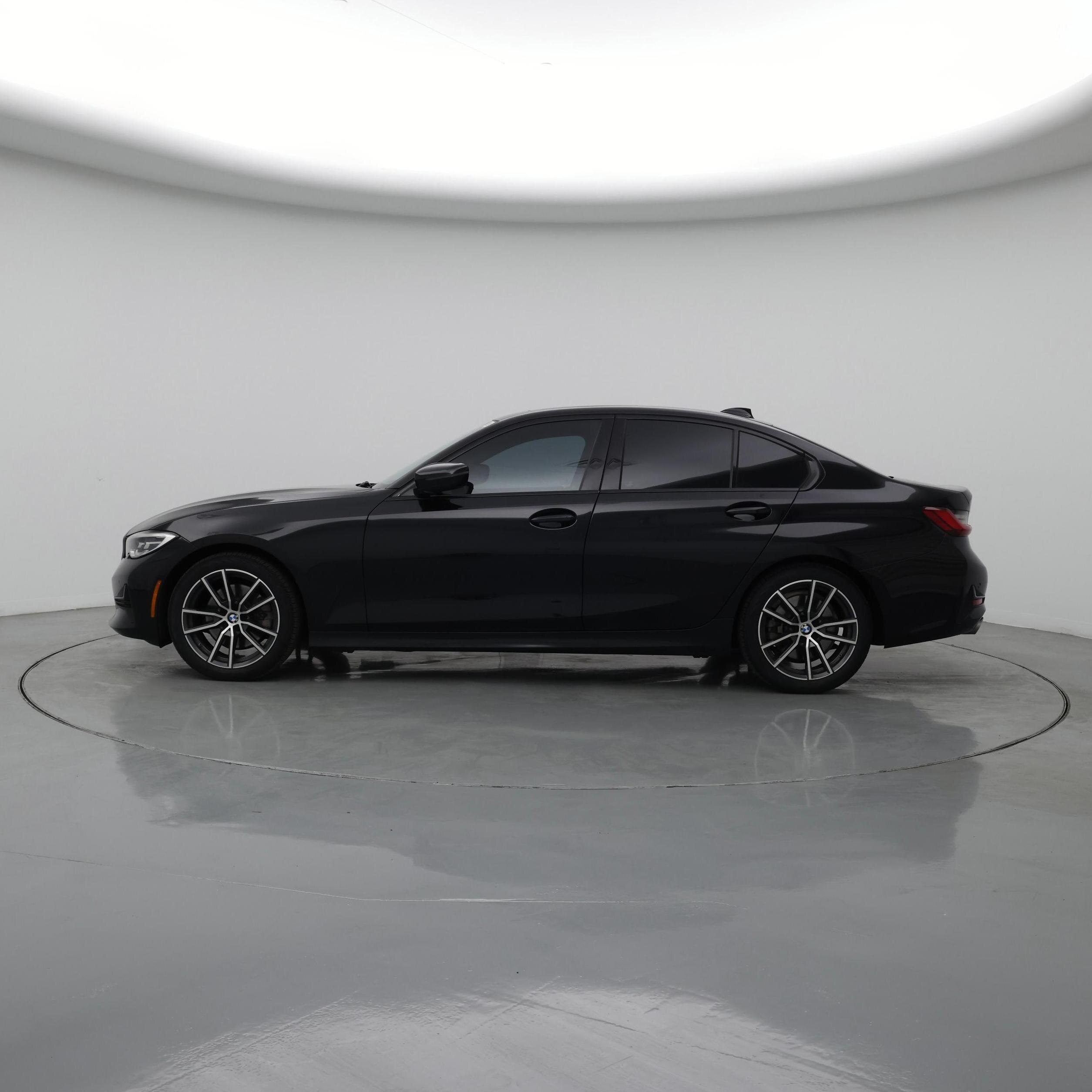 Thumbnail: 2022 BMW 3 Series - 3