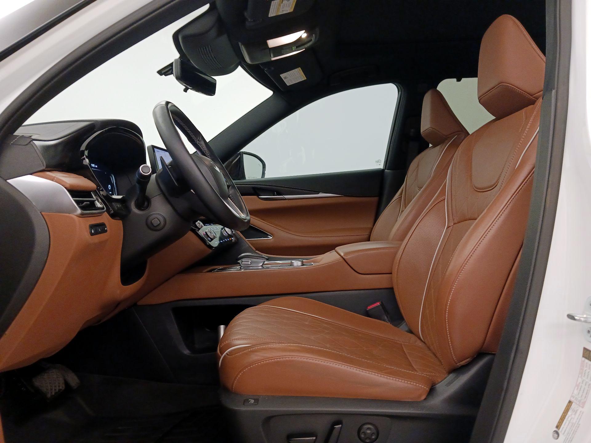 Thumbnail: 2023 INFINITI QX60 - 11