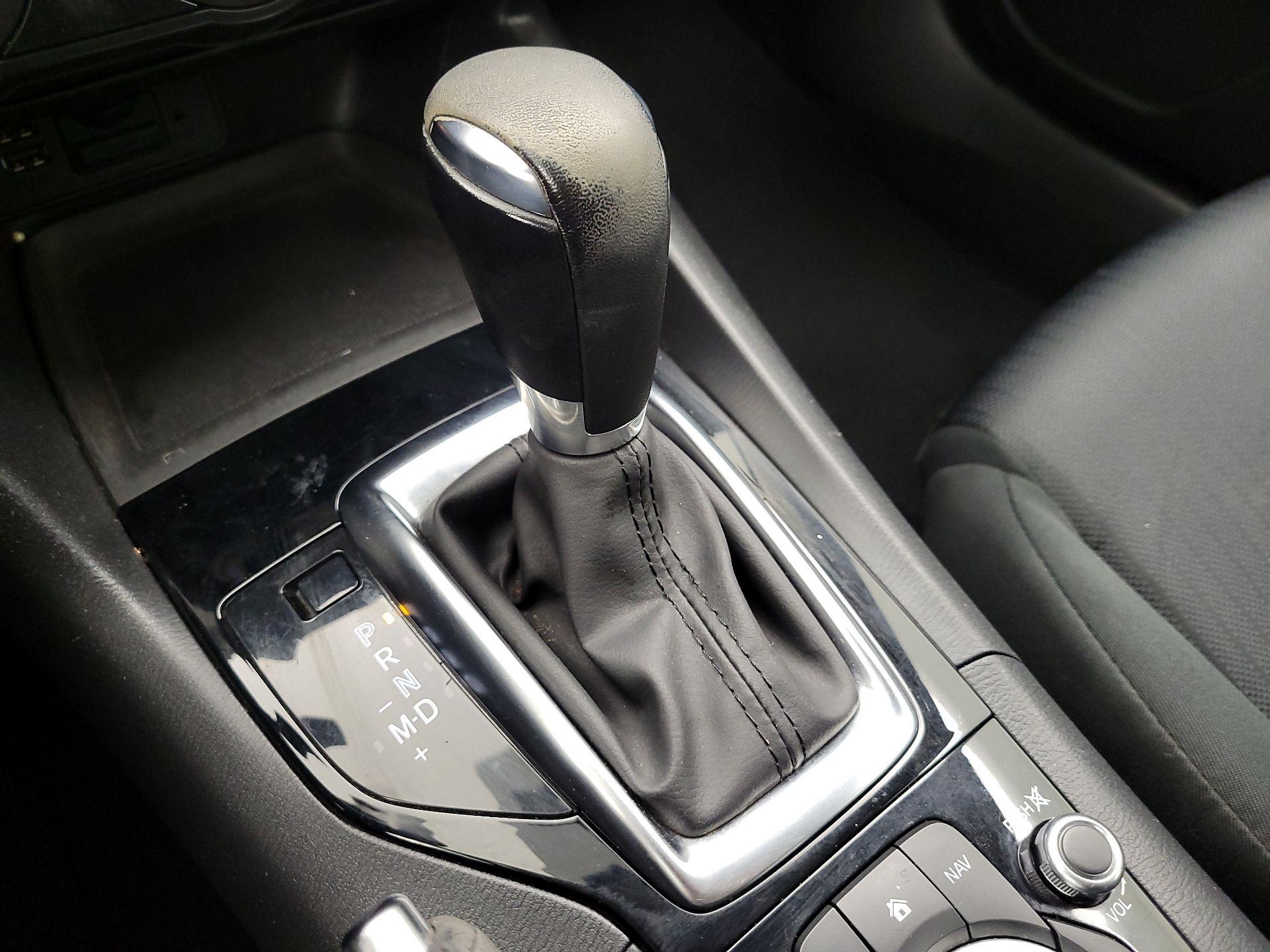 Thumbnail: 2015 Mazda Mazda3 - 16