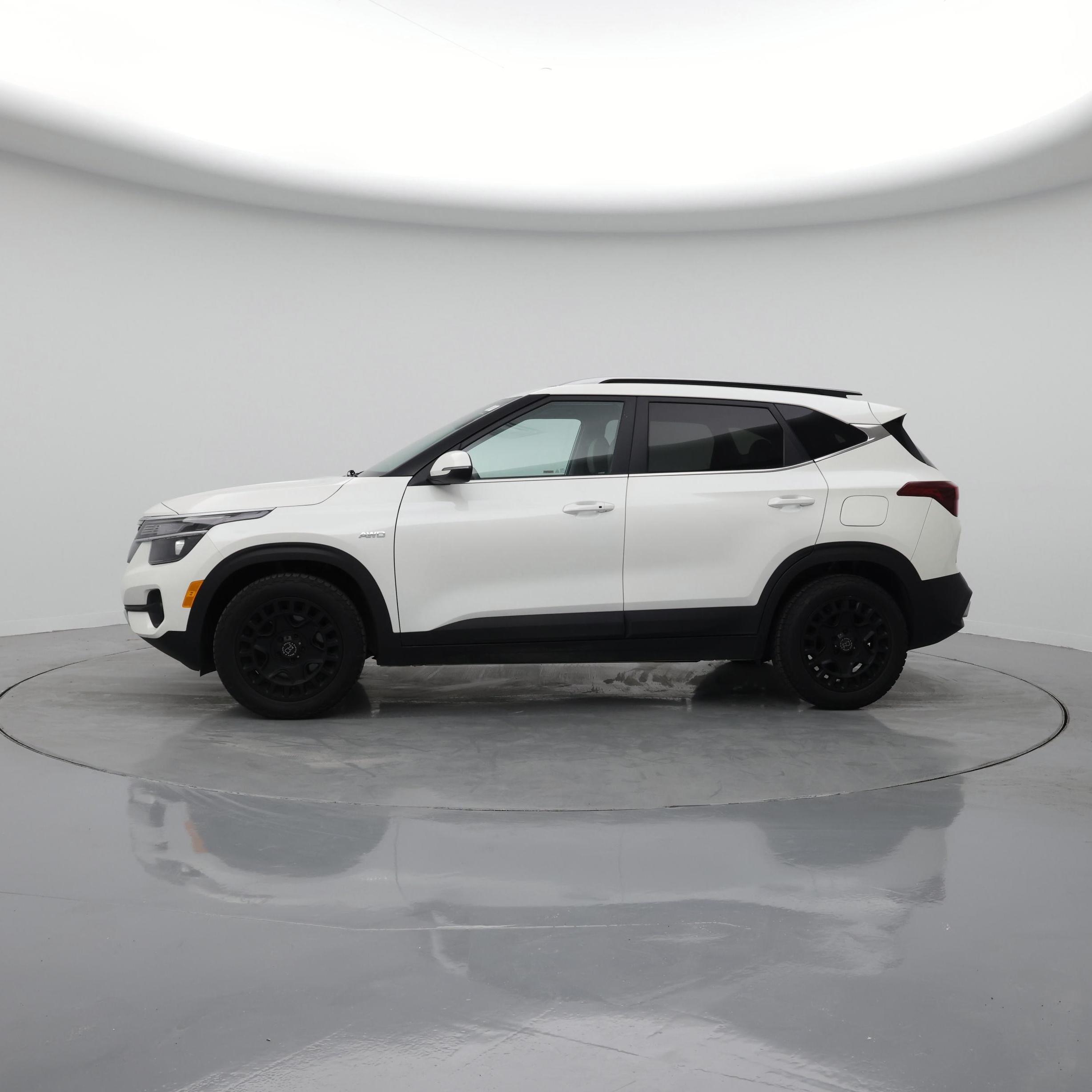 Thumbnail: 2021 Kia Seltos - 3