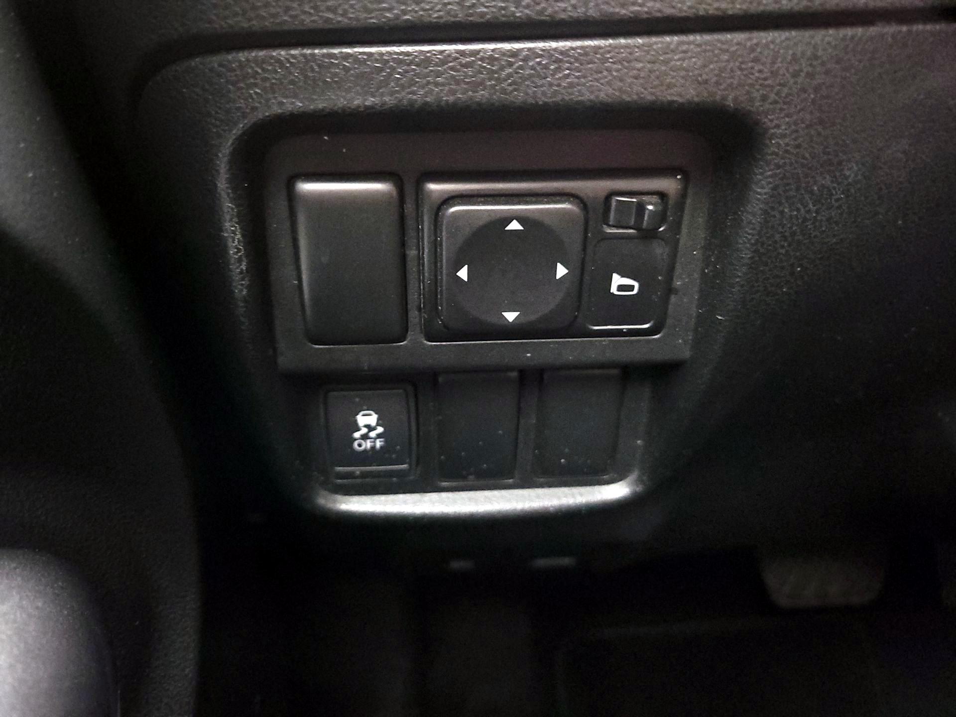 Thumbnail: 2016 Nissan Juke - 13