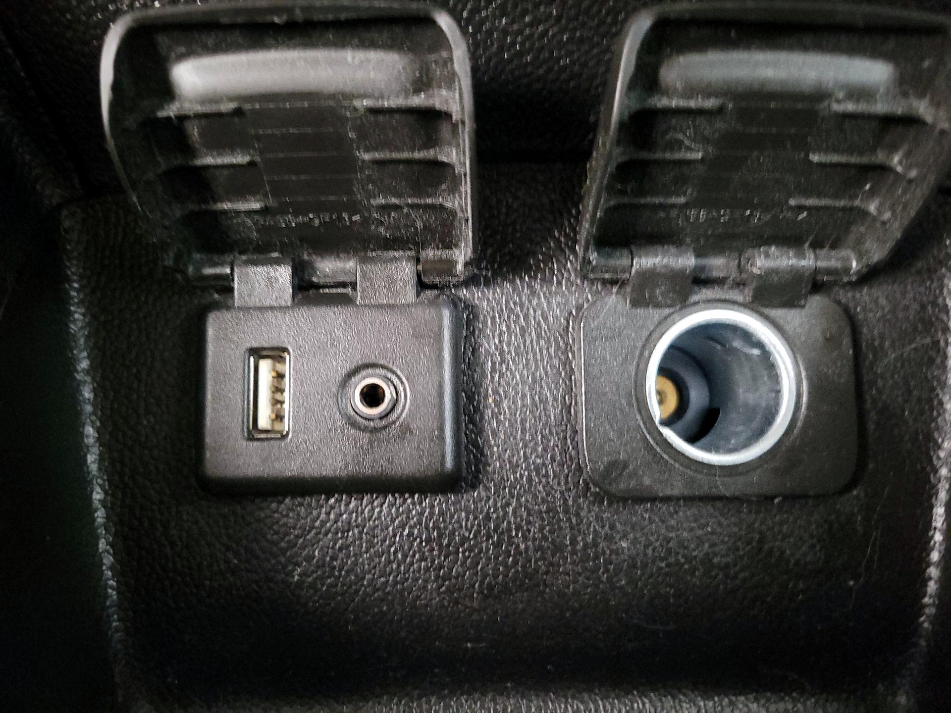 Thumbnail: 2018 Chevrolet Cruze - 18