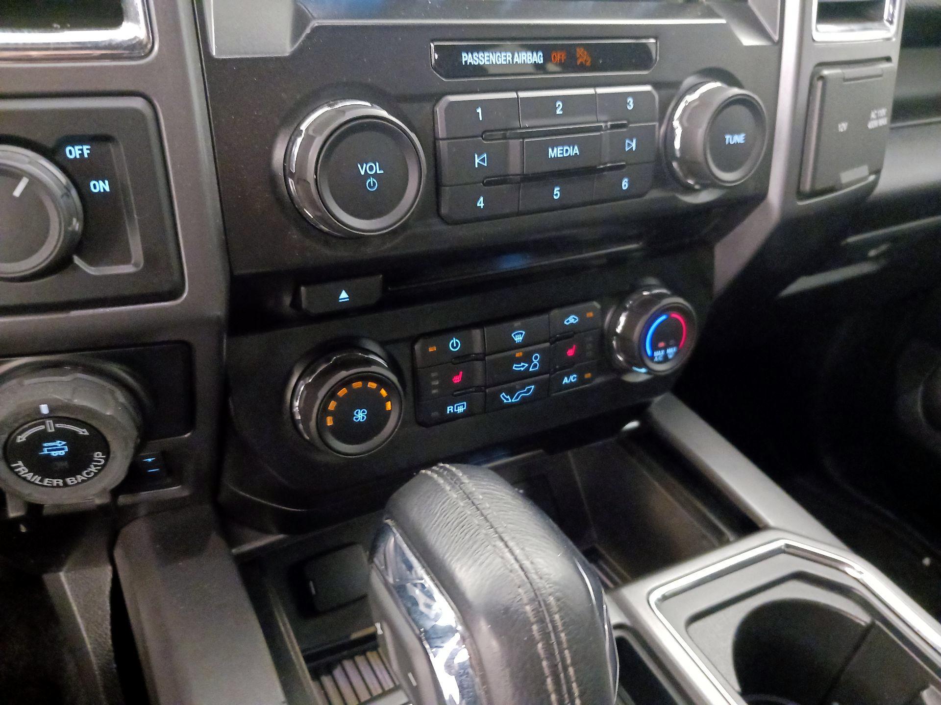 Thumbnail: 2016 Ford F-150 - 17