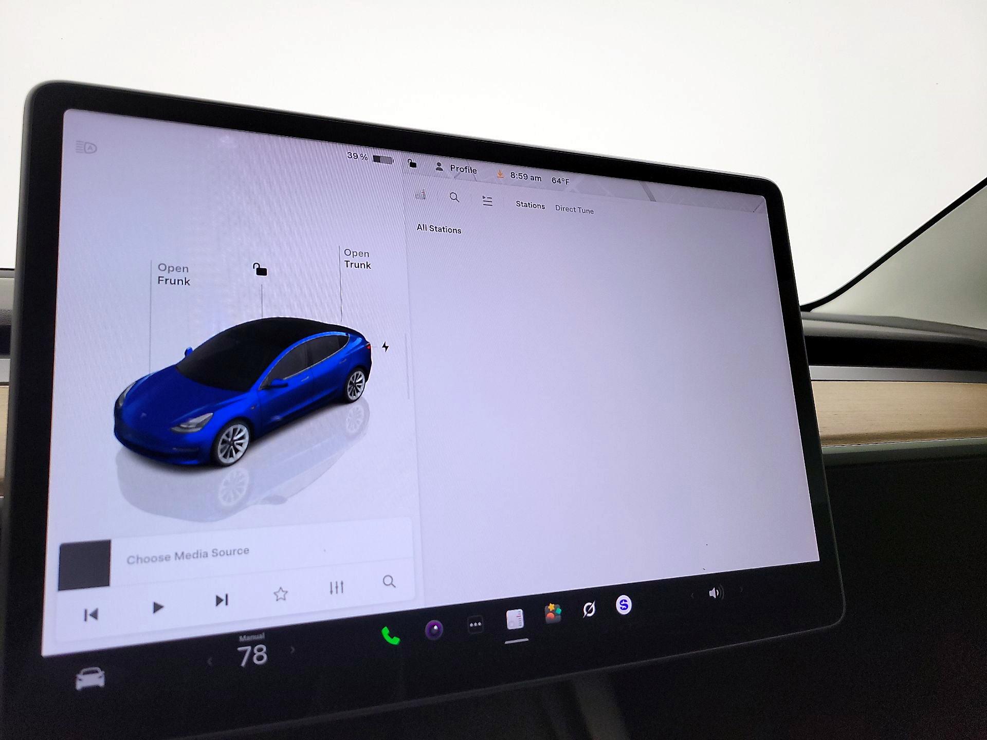 Thumbnail: 2023 Tesla Model 3 - 15