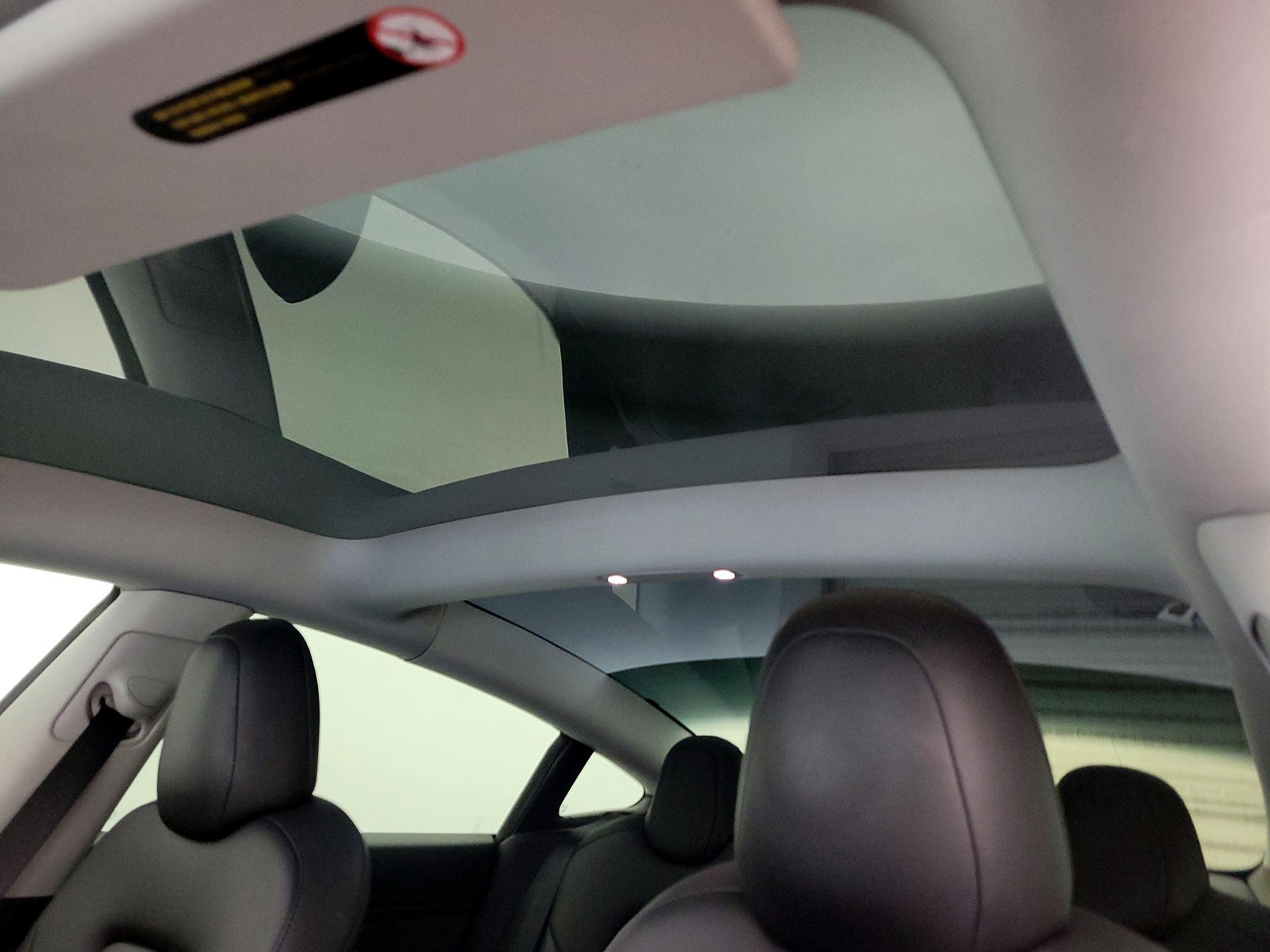 Thumbnail: 2023 Tesla Model 3 - 18