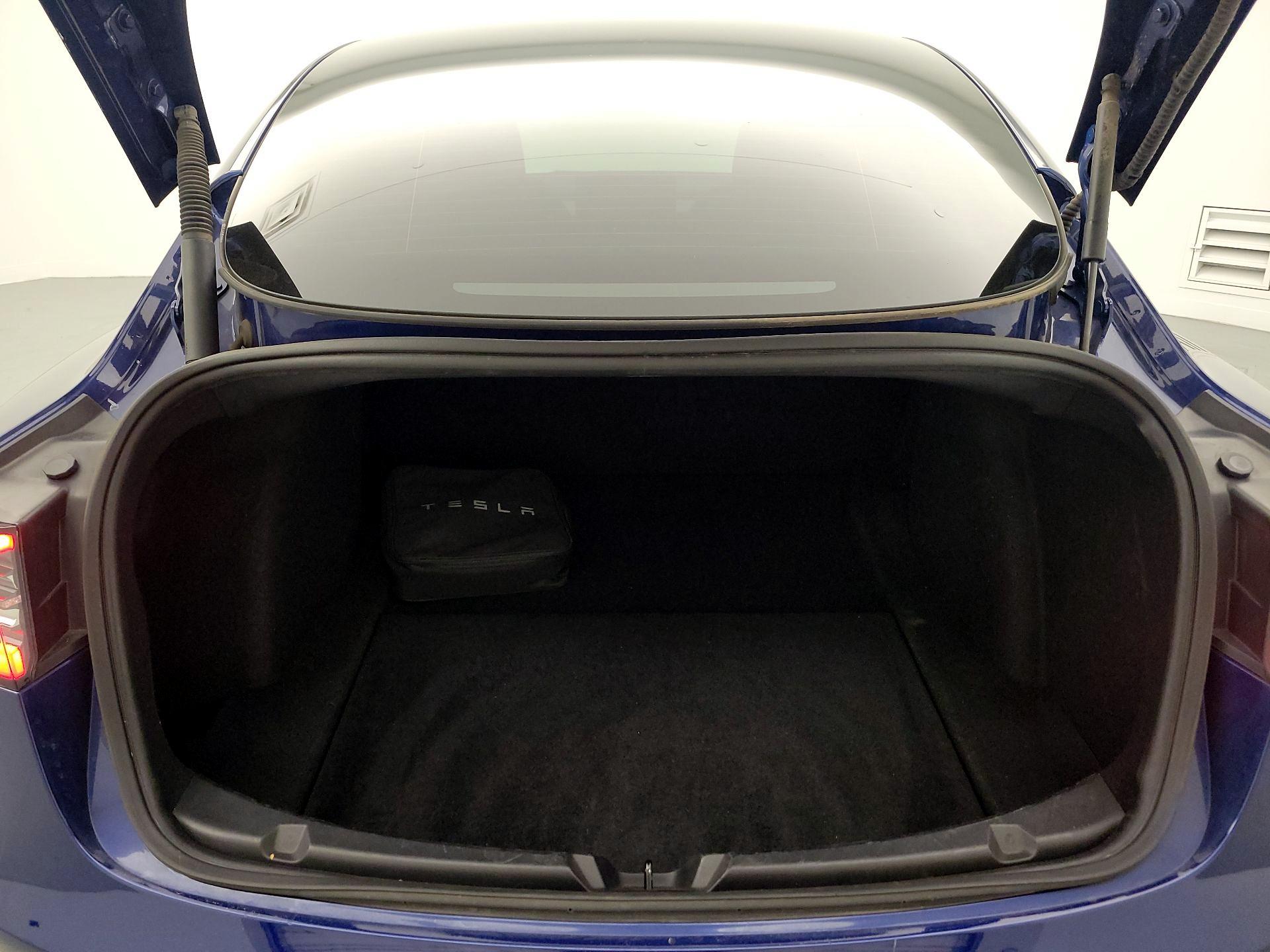 Thumbnail: 2023 Tesla Model 3 - 20