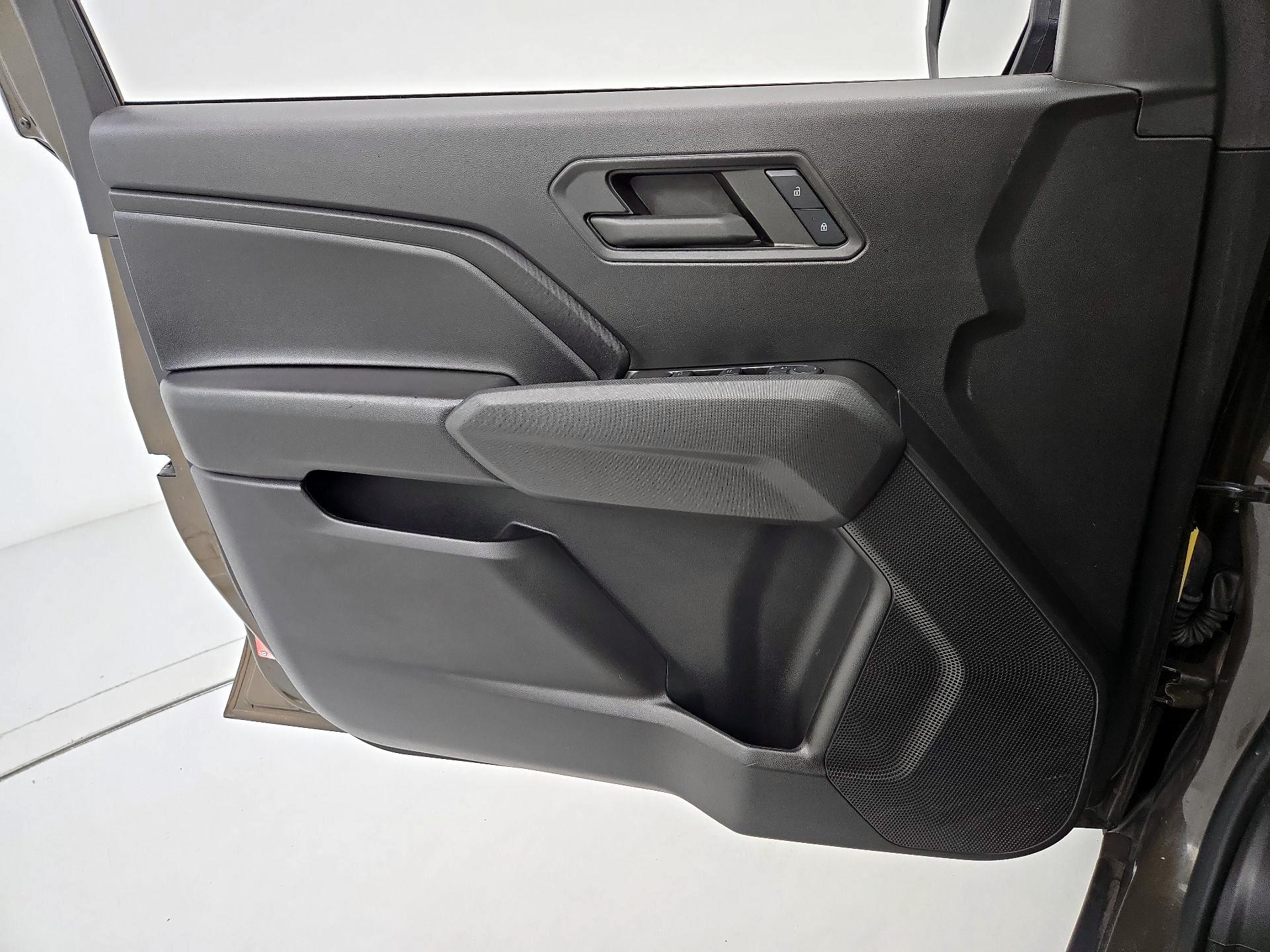 Thumbnail: 2024 Chevrolet Colorado - 12