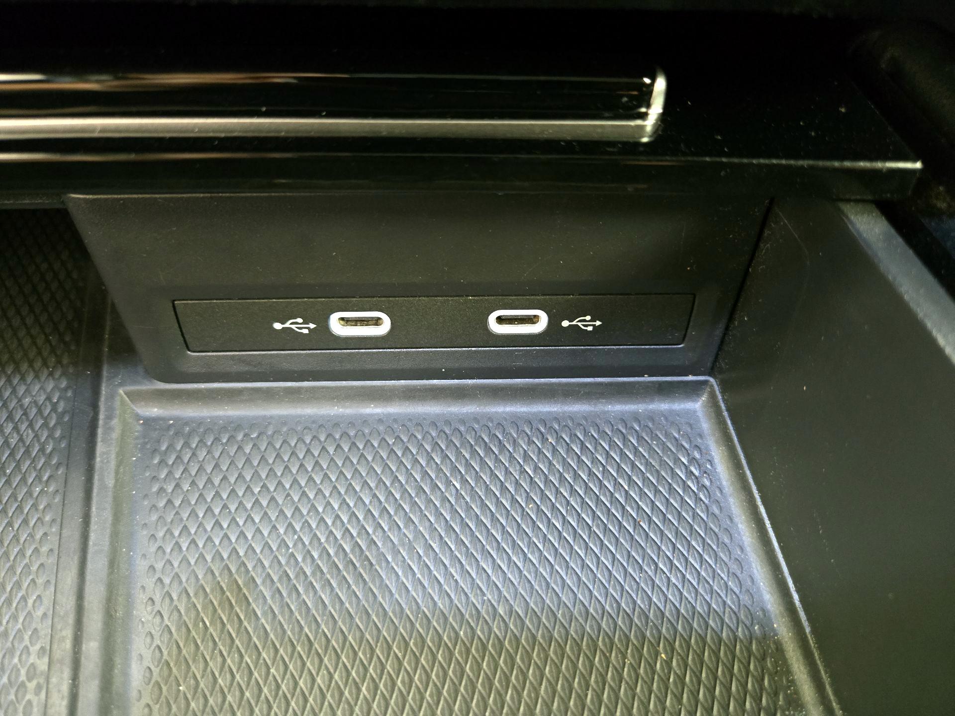 Thumbnail: 2024 Volkswagen Atlas - 18