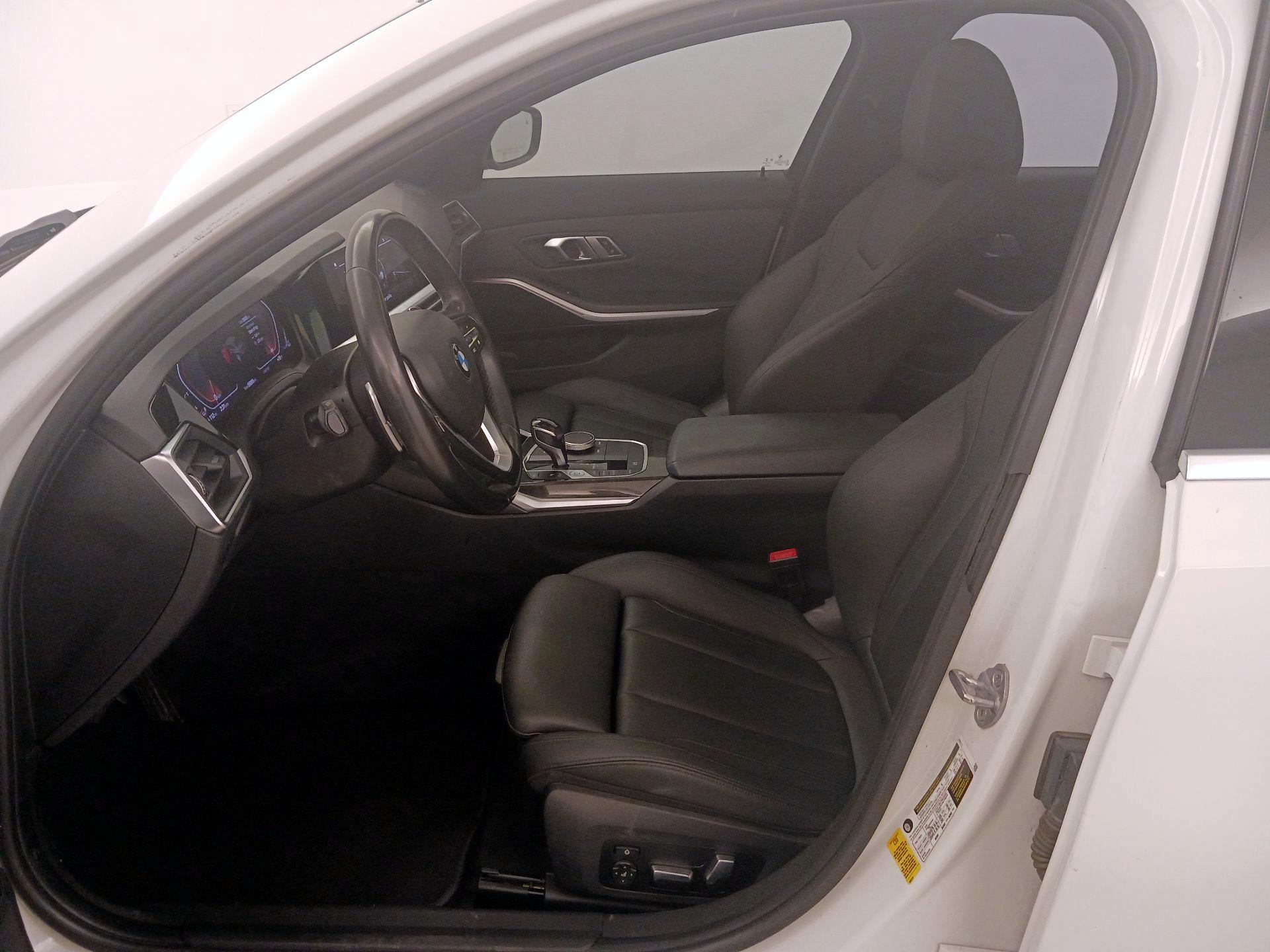 Thumbnail: 2020 BMW 3 Series - 11