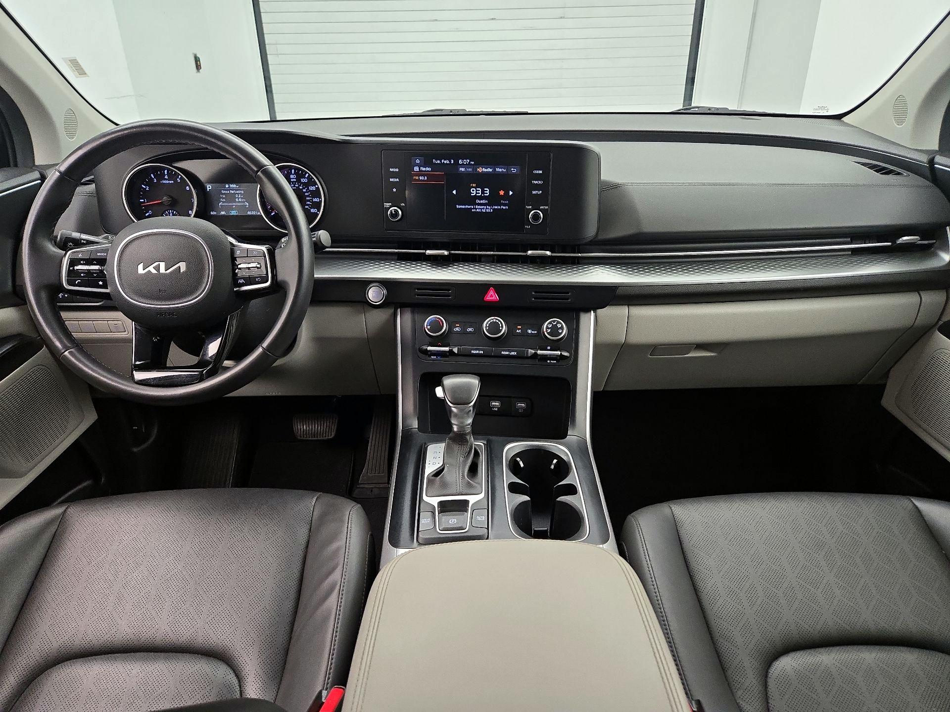 Thumbnail: 2024 Kia Carnival - 9