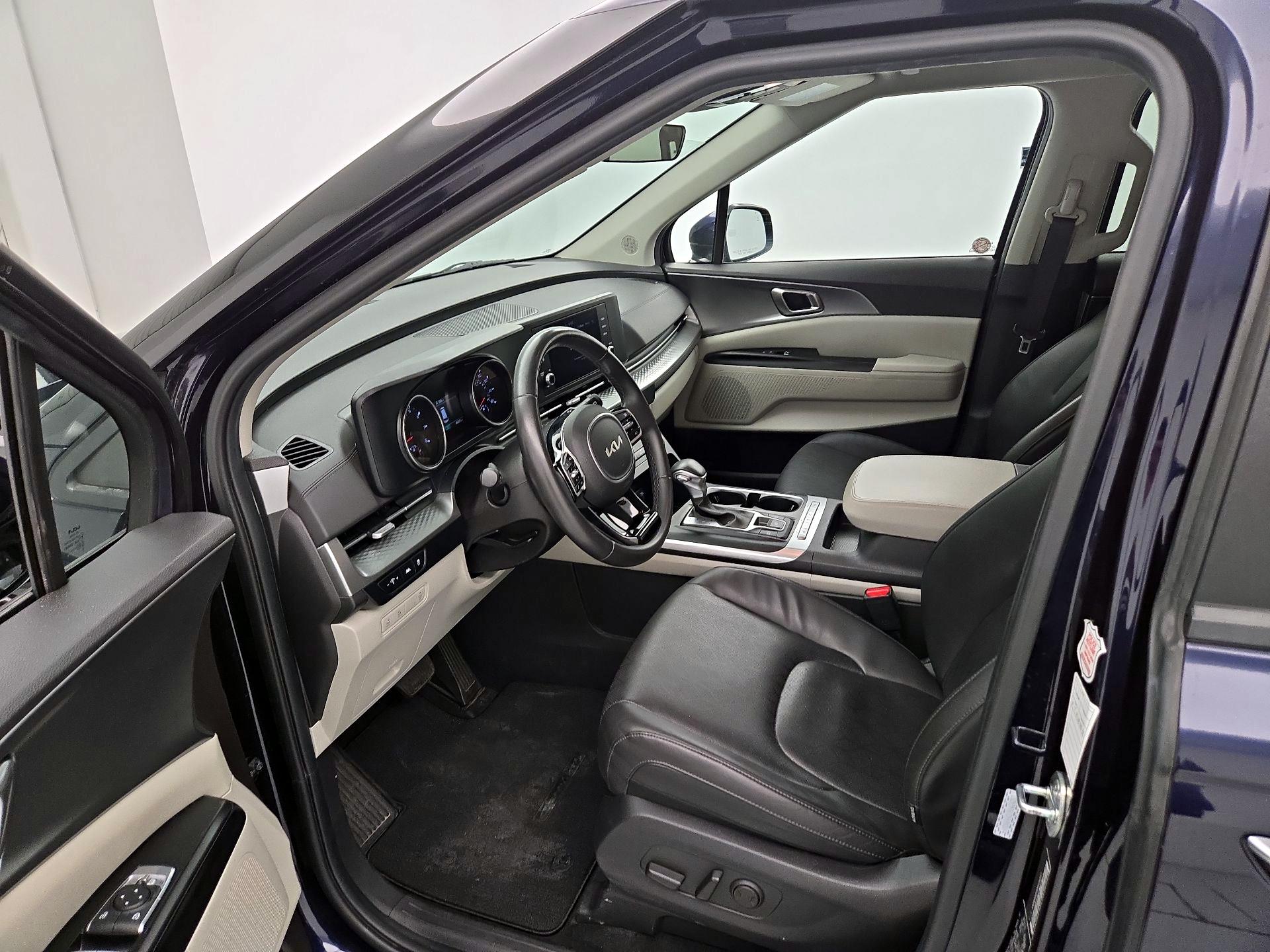 Thumbnail: 2024 Kia Carnival - 19